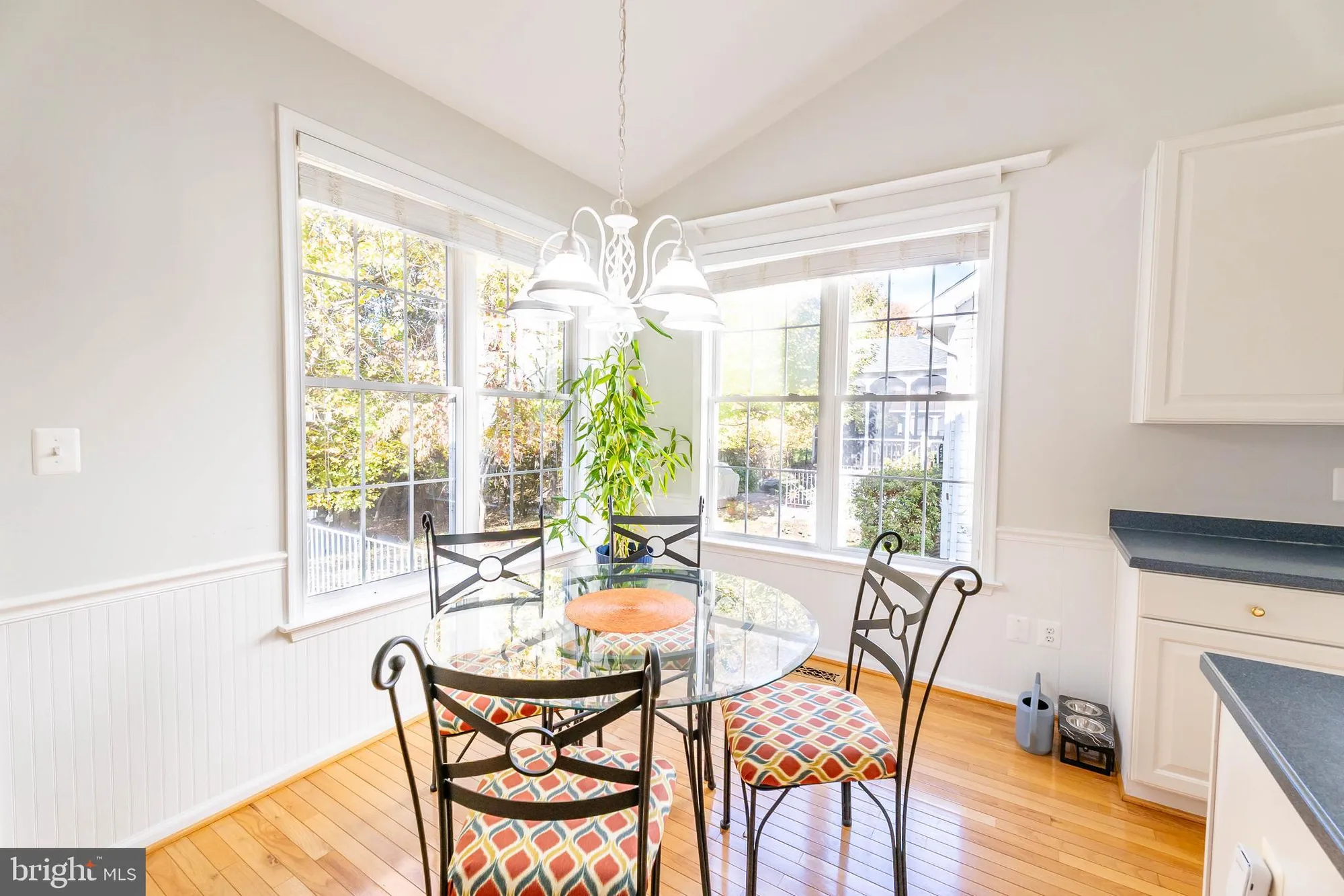 Property Slideshow image 13 of 55 | 6880 saddle run way, Gainesville, VA, 20155