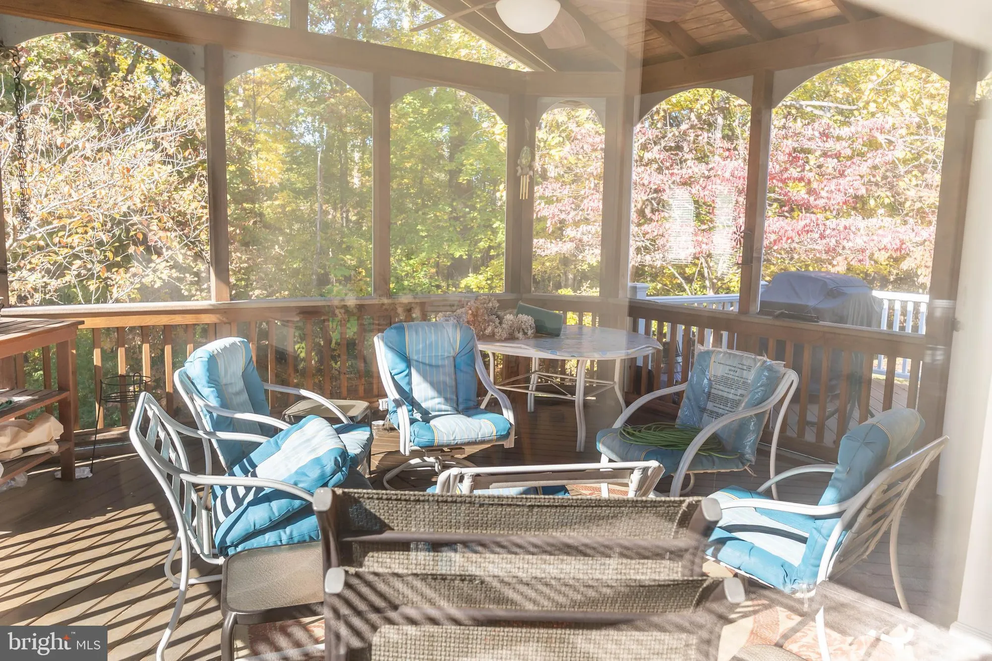 Property Slideshow image 15 of 55 | 6880 saddle run way, Gainesville, VA, 20155