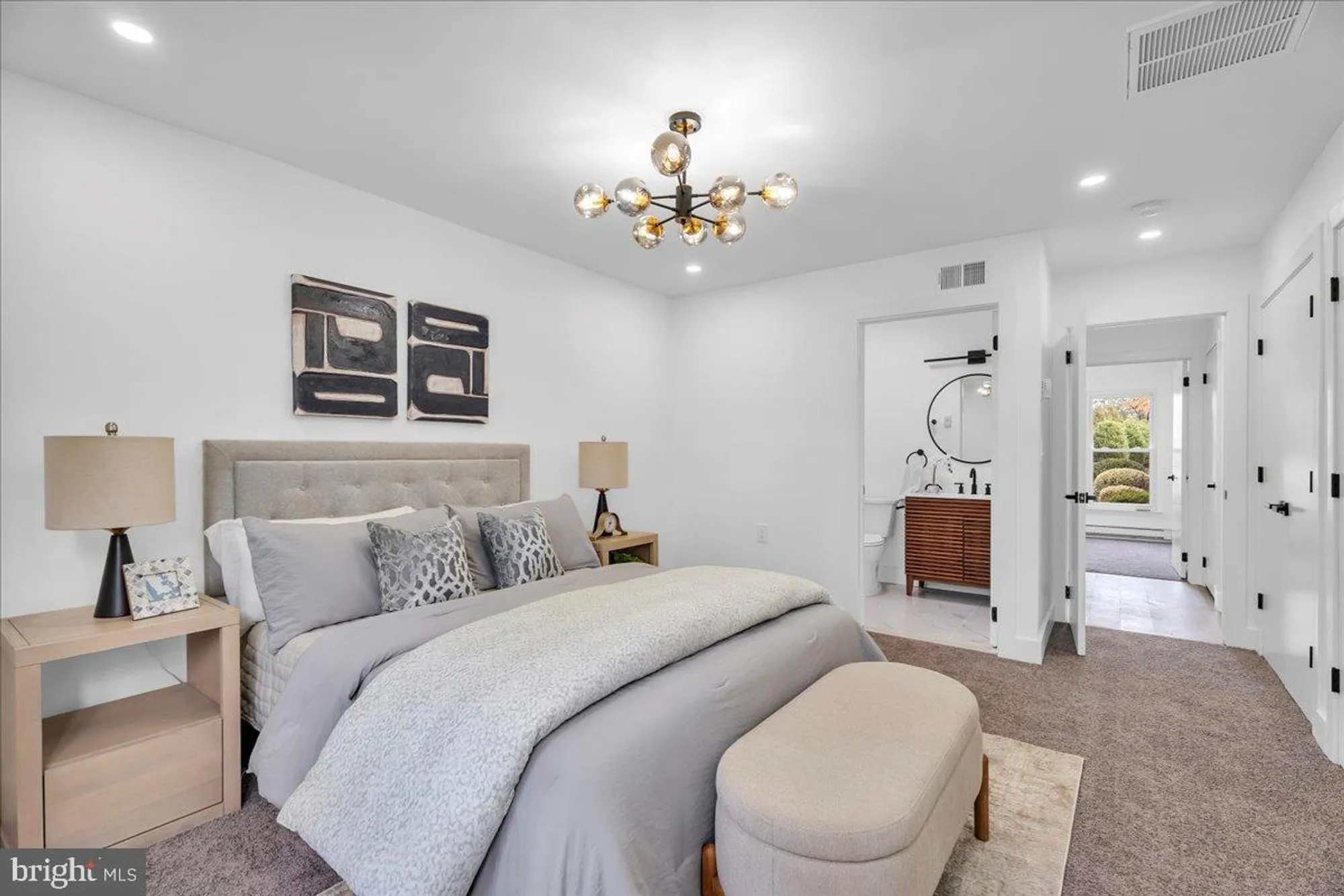 Property Slideshow image 11 of 17 | 19 dunstable rd, Southampton, NJ, 08088
