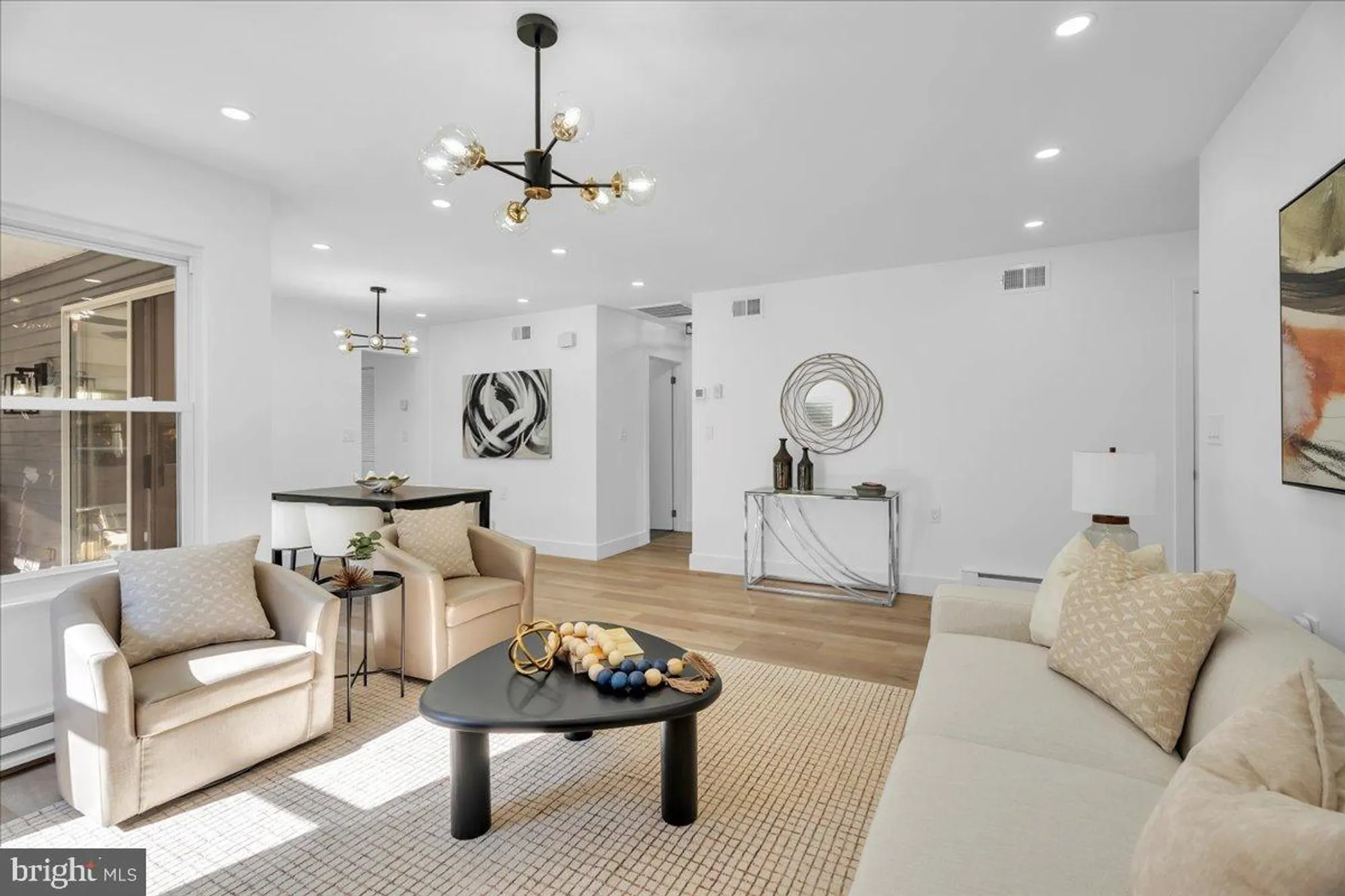 Property Slideshow image 4 of 17 | 19 dunstable rd, Southampton, NJ, 08088