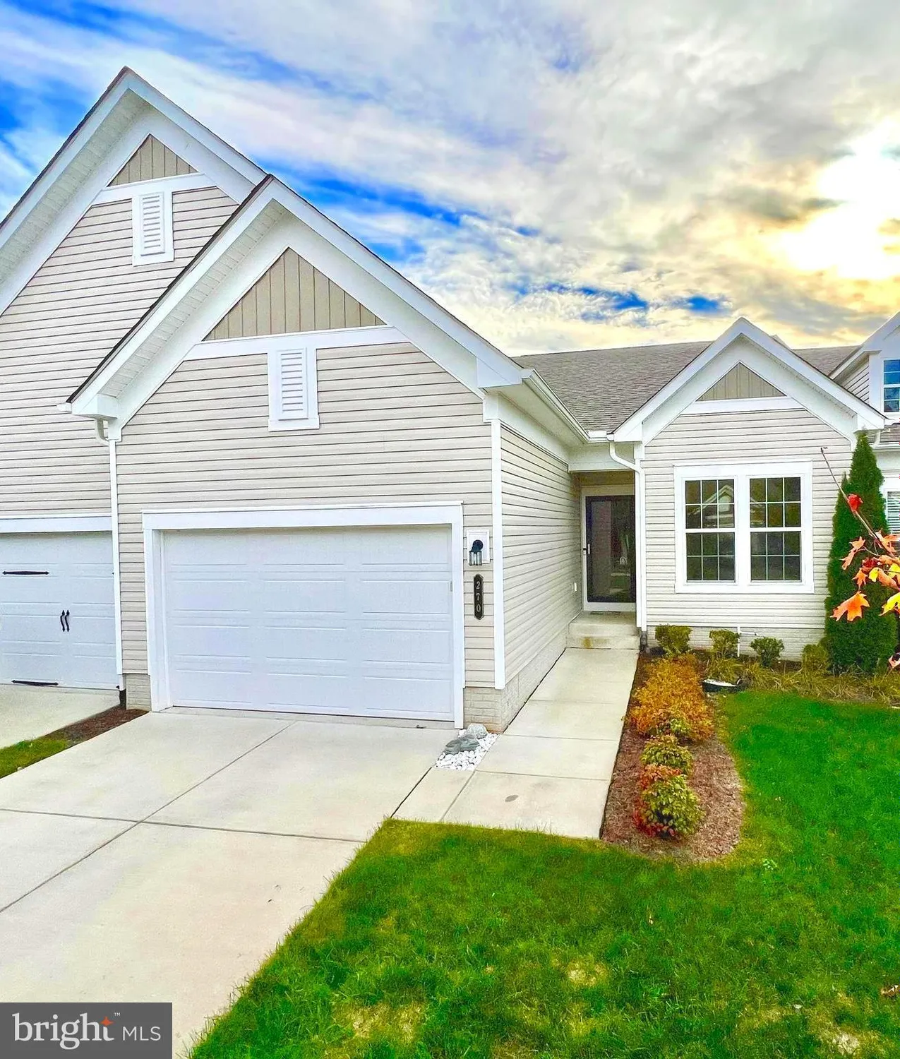 Property Slideshow image 3 of 12 | 270 long point dr, Fredericksburg, VA, 22406