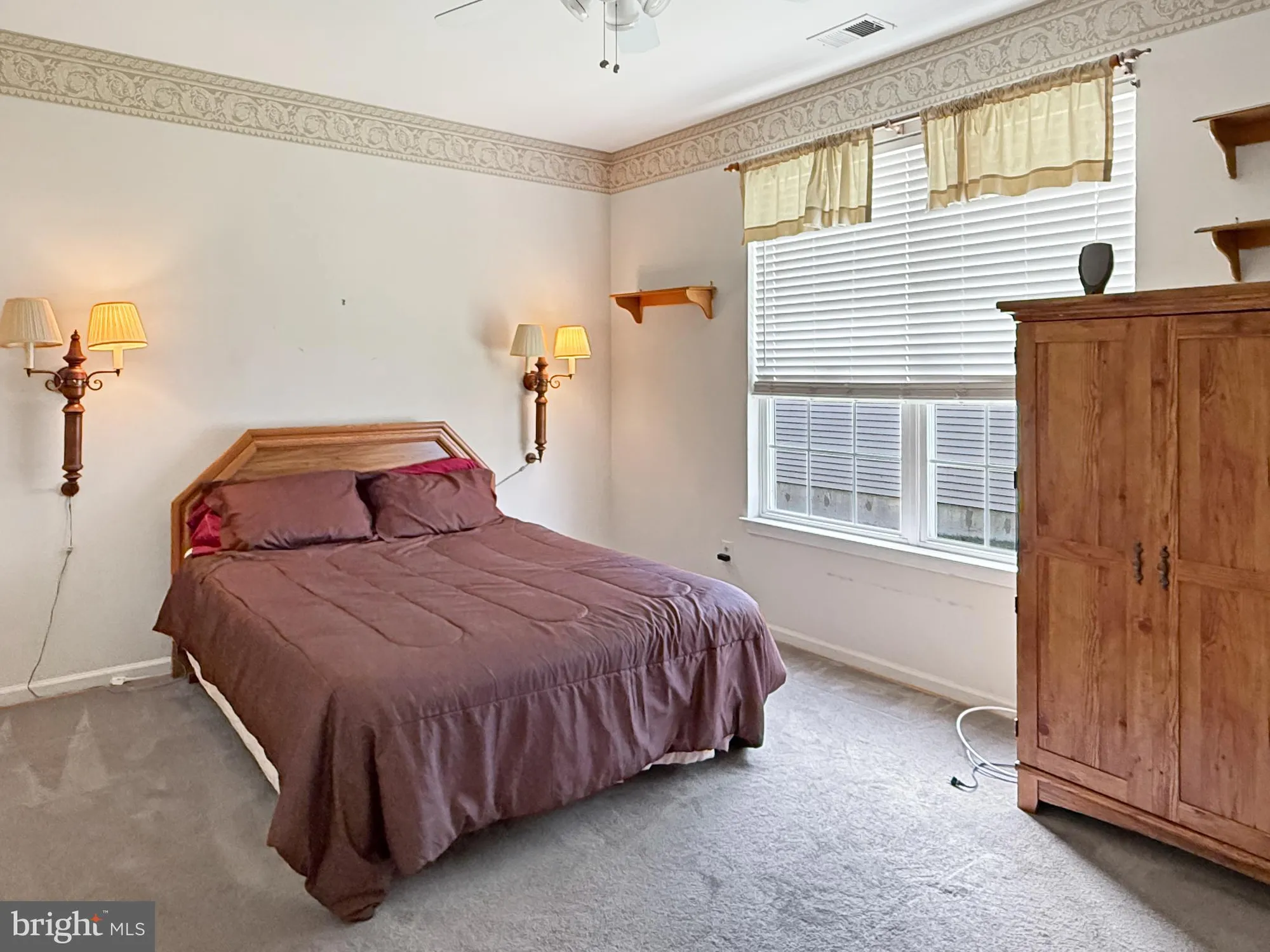 Property Slideshow image 10 of 36 | 49 chamber ln, Columbus, NJ, 08022