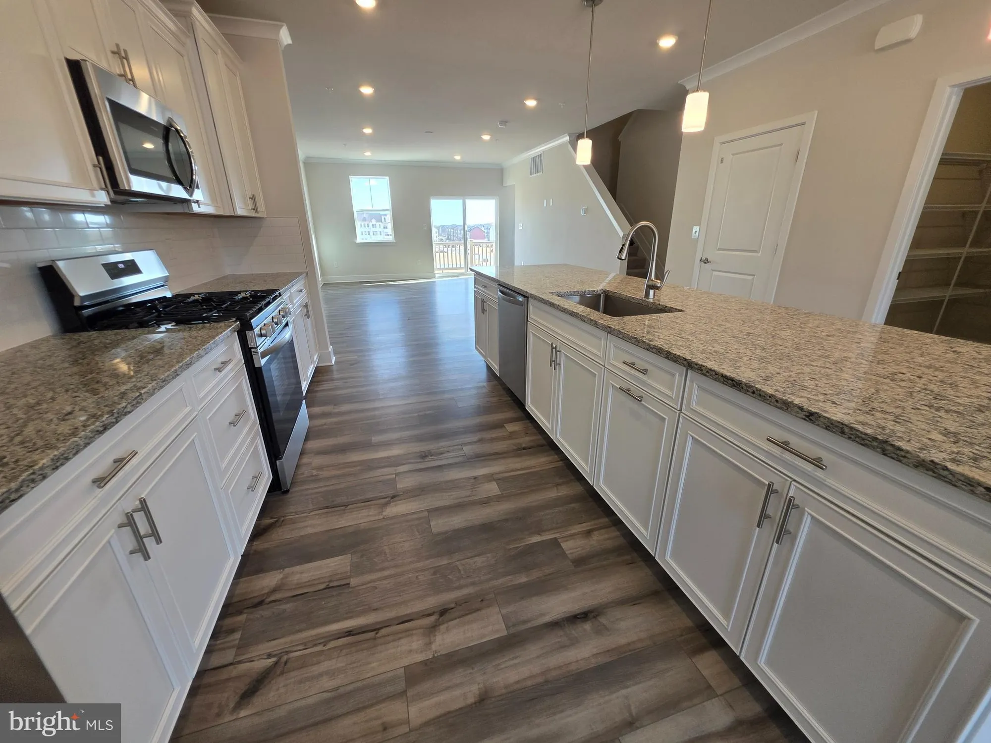 Property Slideshow image 15 of 38 | 1354 crested wood dr dr, Laurel, MD, 20724