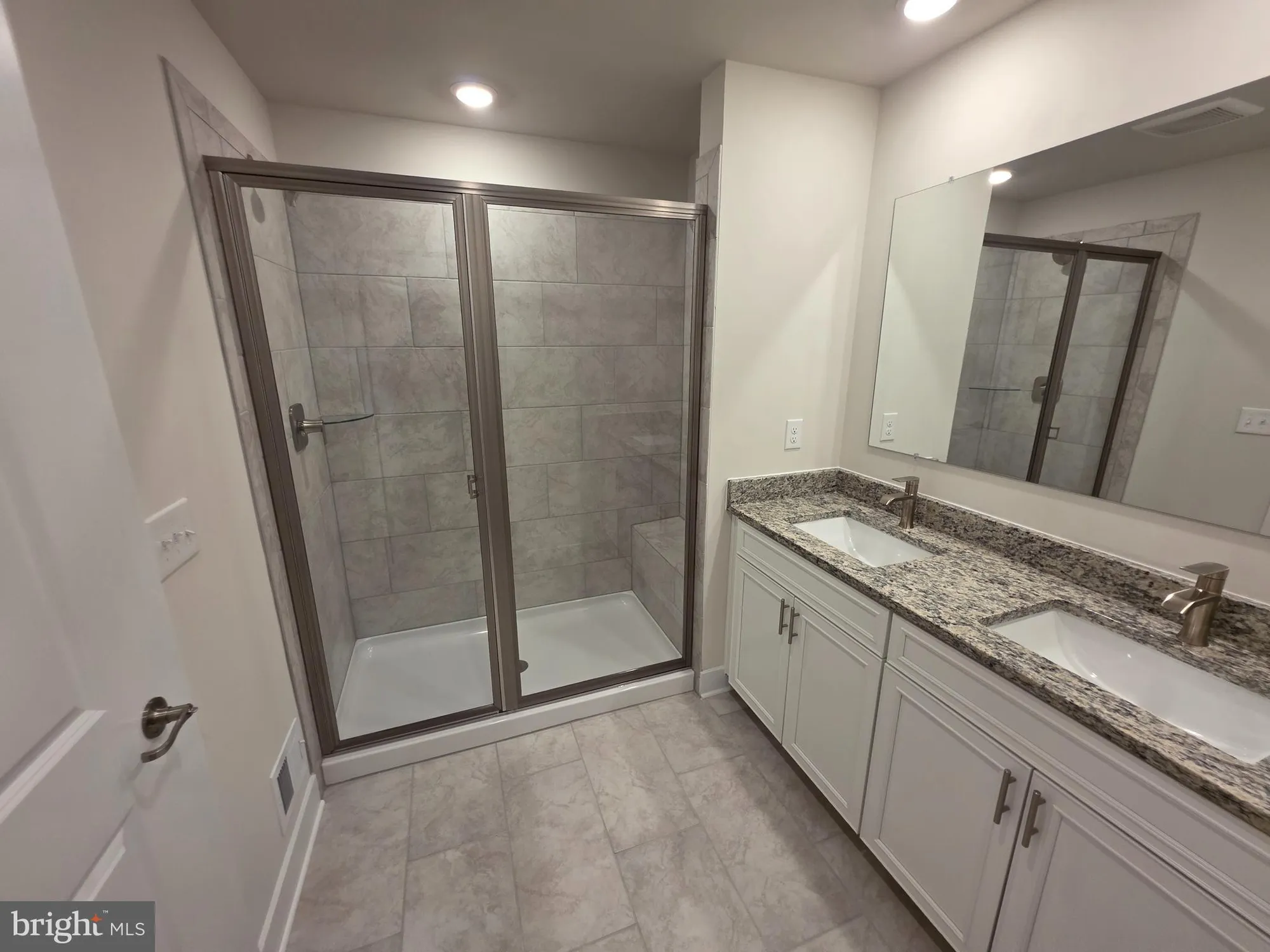 Property Slideshow image 21 of 38 | 1354 crested wood dr dr, Laurel, MD, 20724