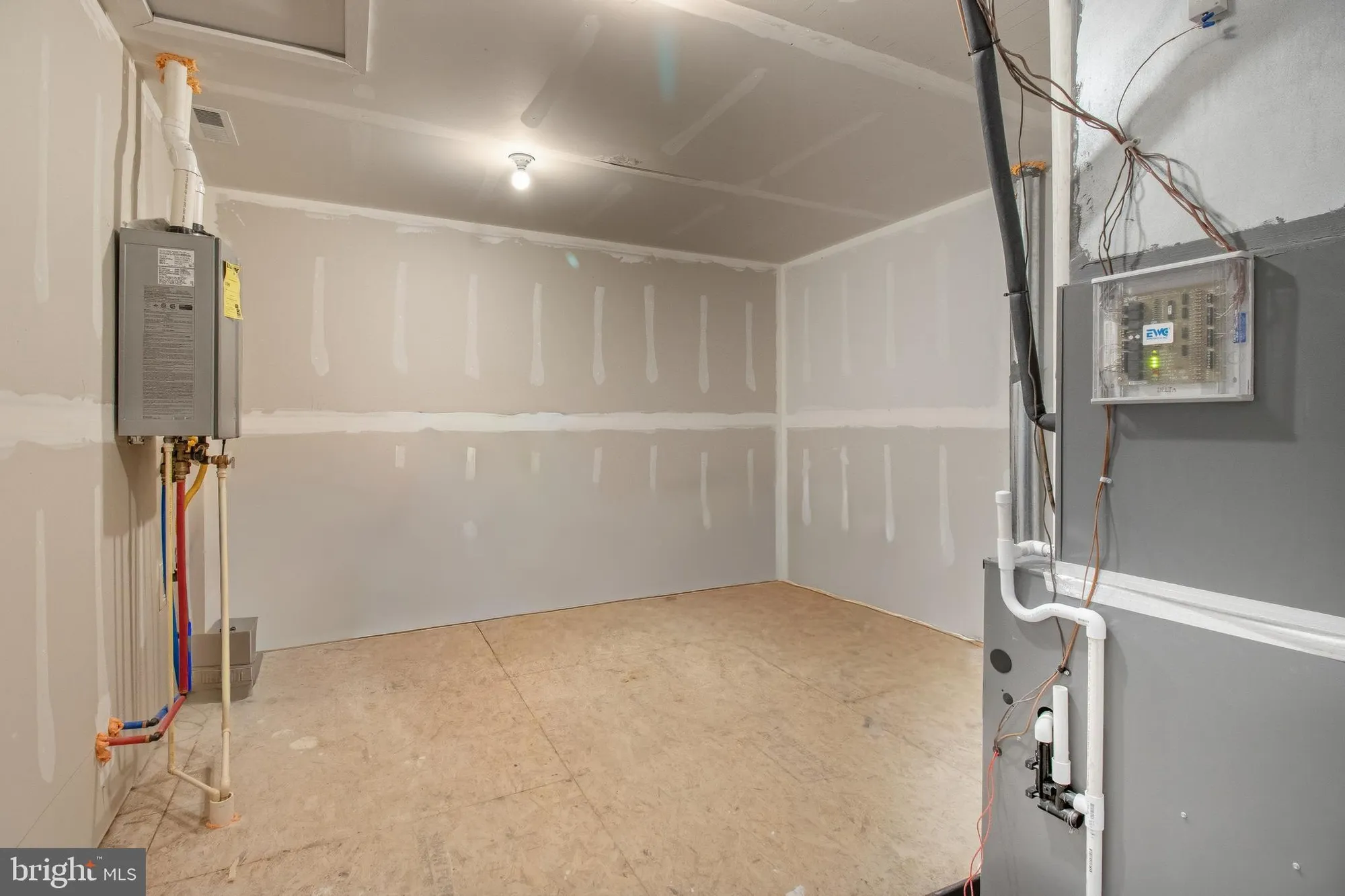 Property Slideshow image 19 of 38 | 21 nature way, Eastampton, NJ, 08060