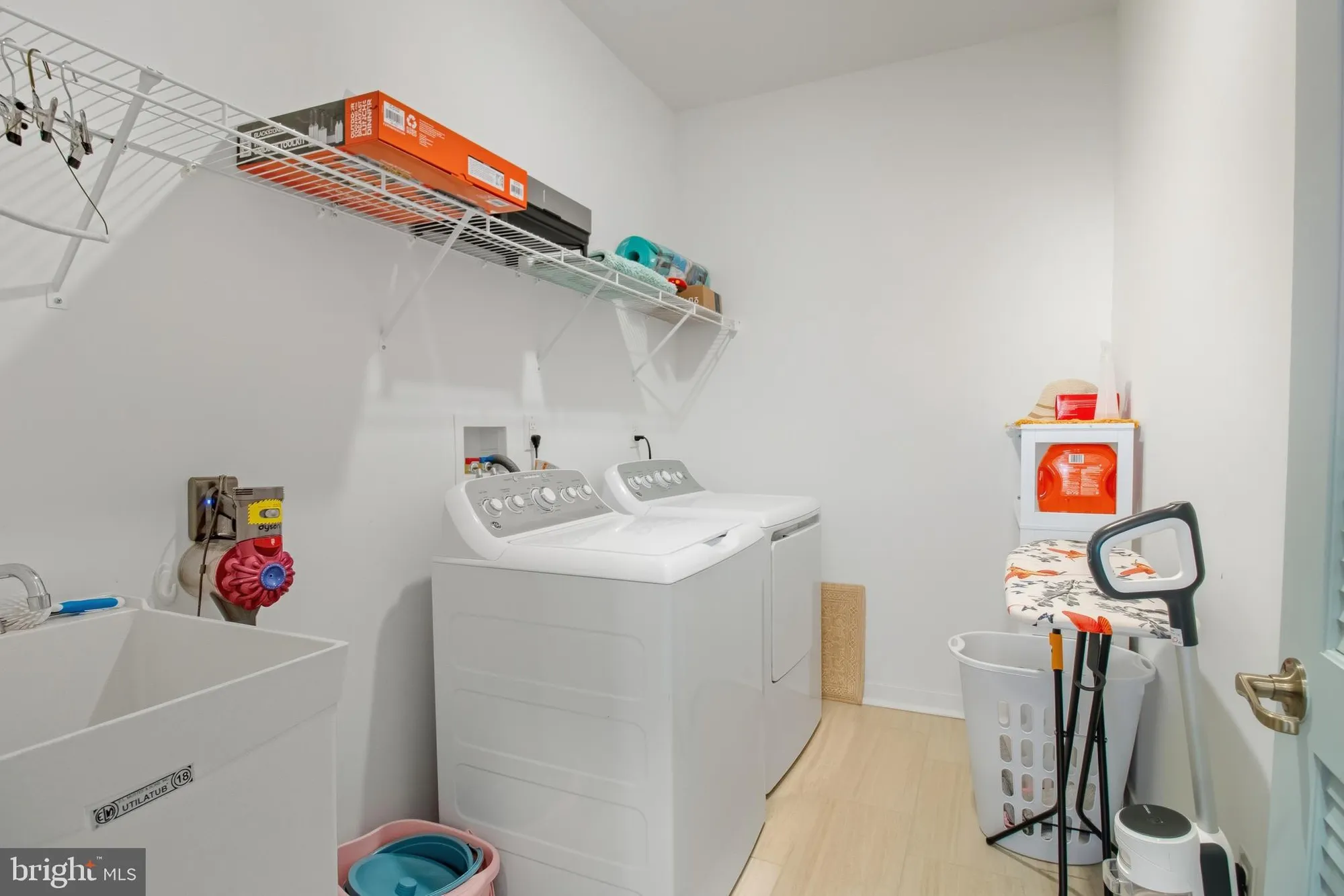 Property Slideshow image 4 of 38 | 21 nature way, Eastampton, NJ, 08060