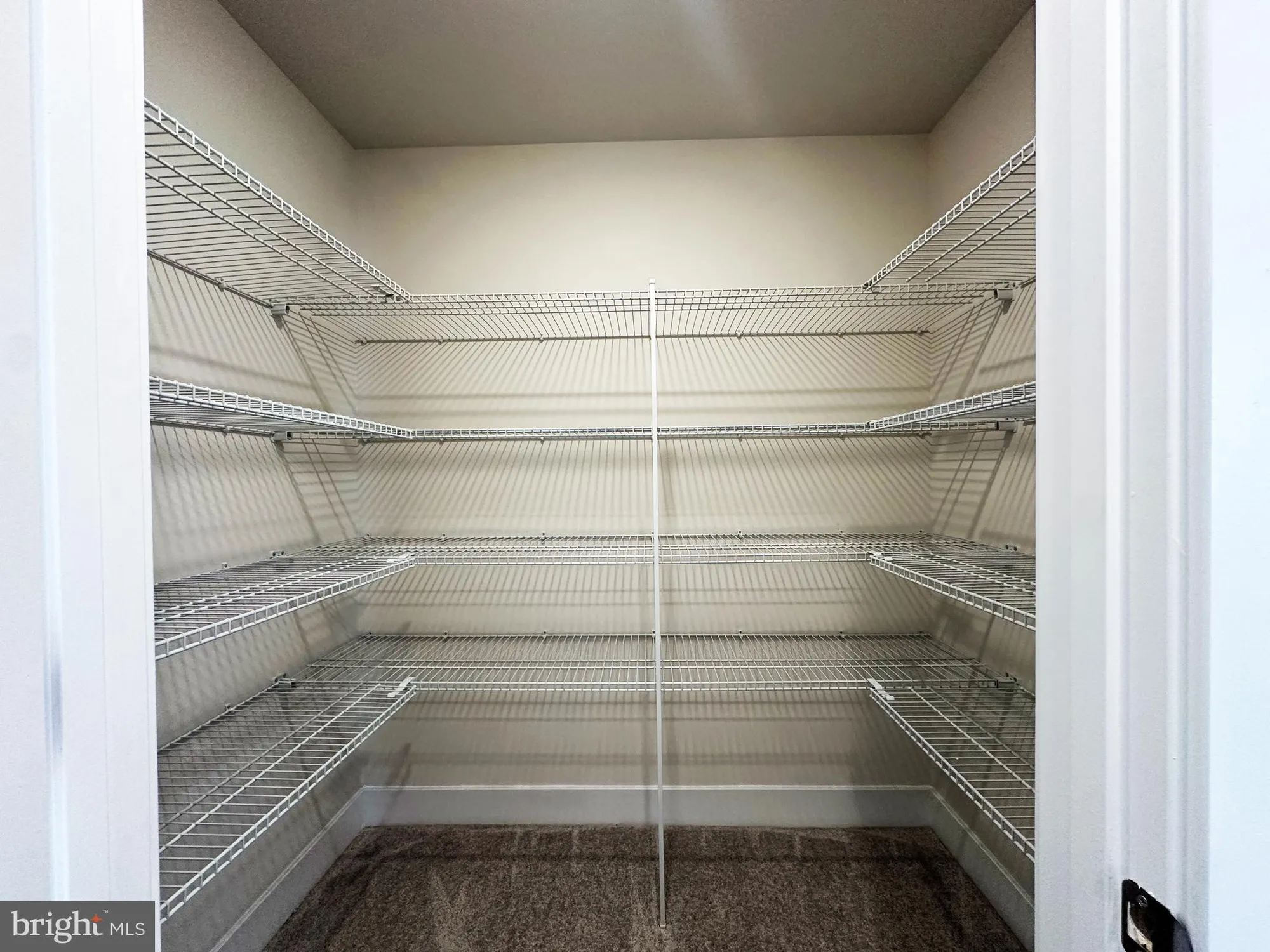 Property Slideshow image 32 of 42 | 1202 crested wood dr, Laurel, MD, 20724