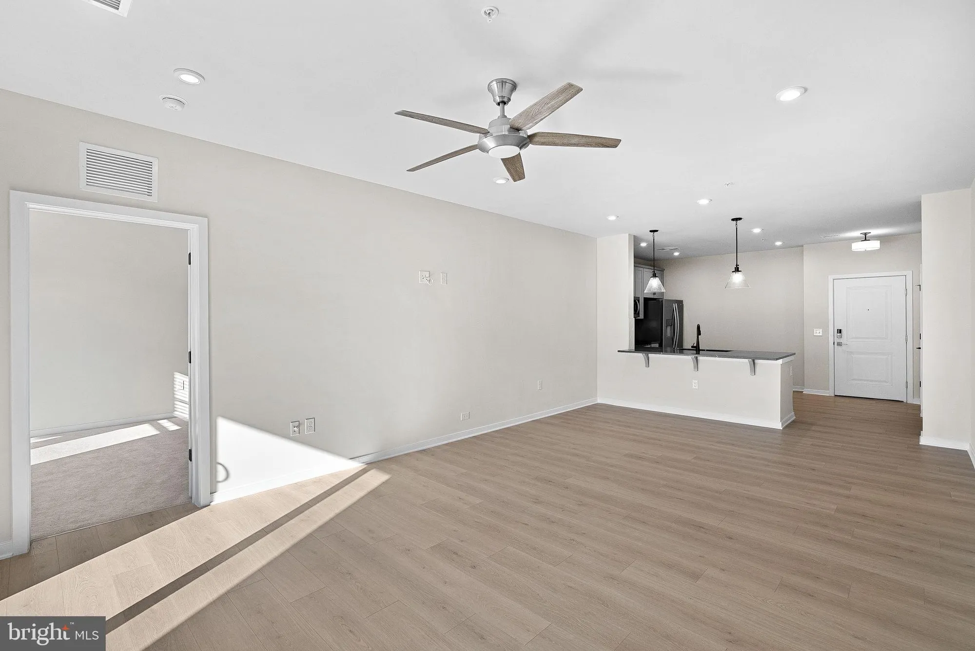 Property Slideshow image 19 of 44 | 750 mount airy ter ne unit 304, Leesburg, VA, 20176