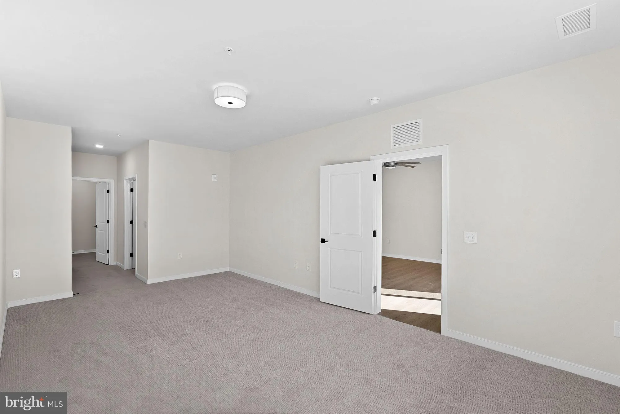 Property Slideshow image 21 of 44 | 750 mount airy ter ne unit 304, Leesburg, VA, 20176