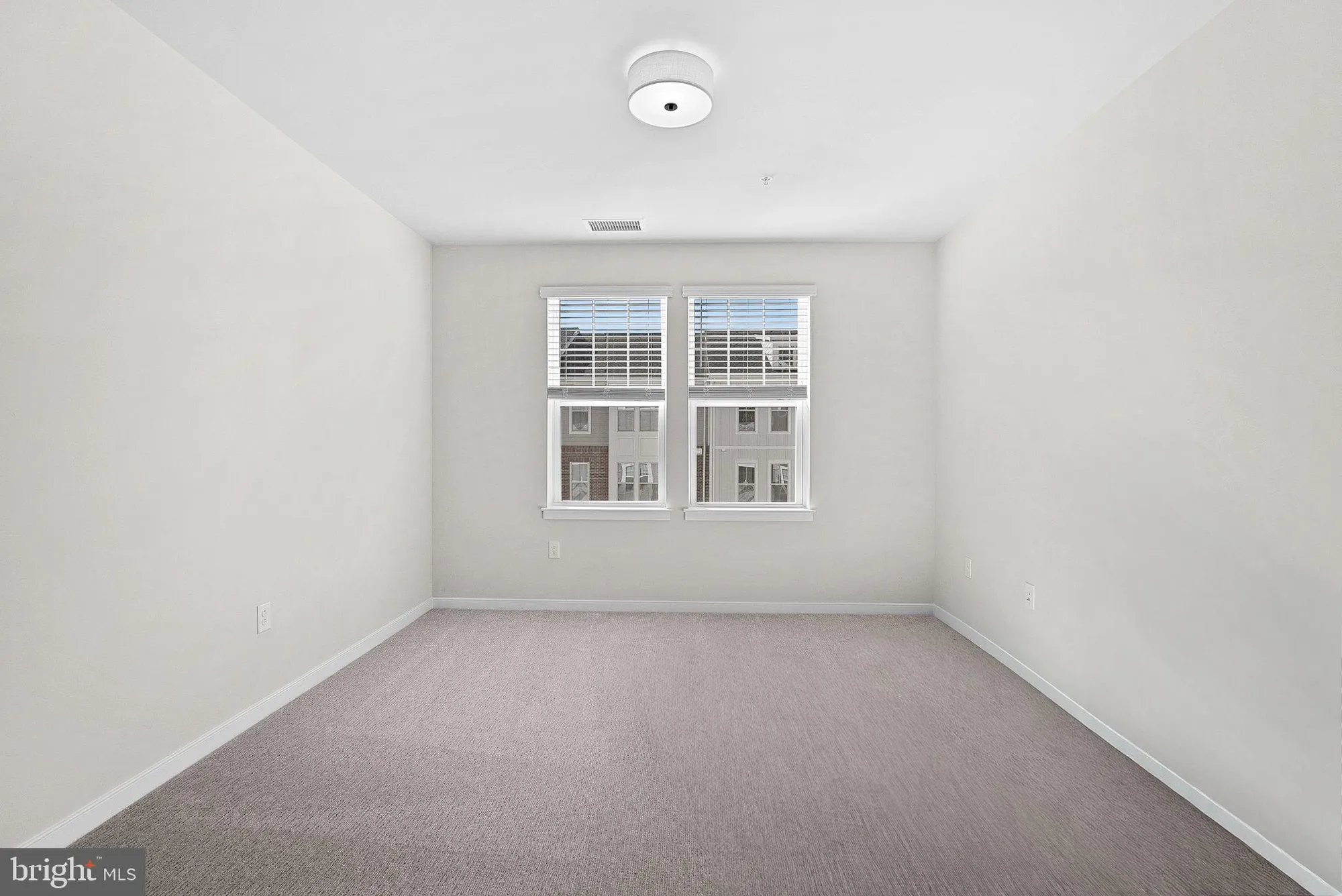 Property Slideshow image 25 of 44 | 750 mount airy ter ne unit 304, Leesburg, VA, 20176