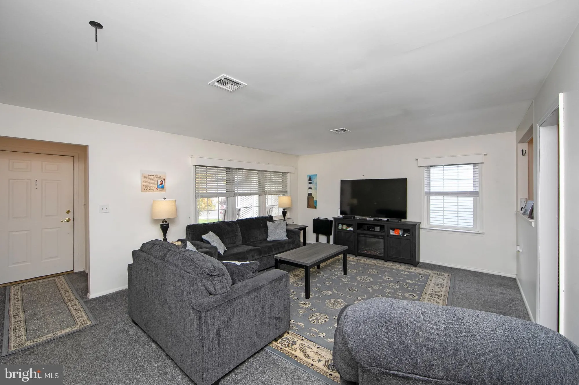 Property Slideshow image 4 of 28 | 47 chatham pl, Southampton, NJ, 08088