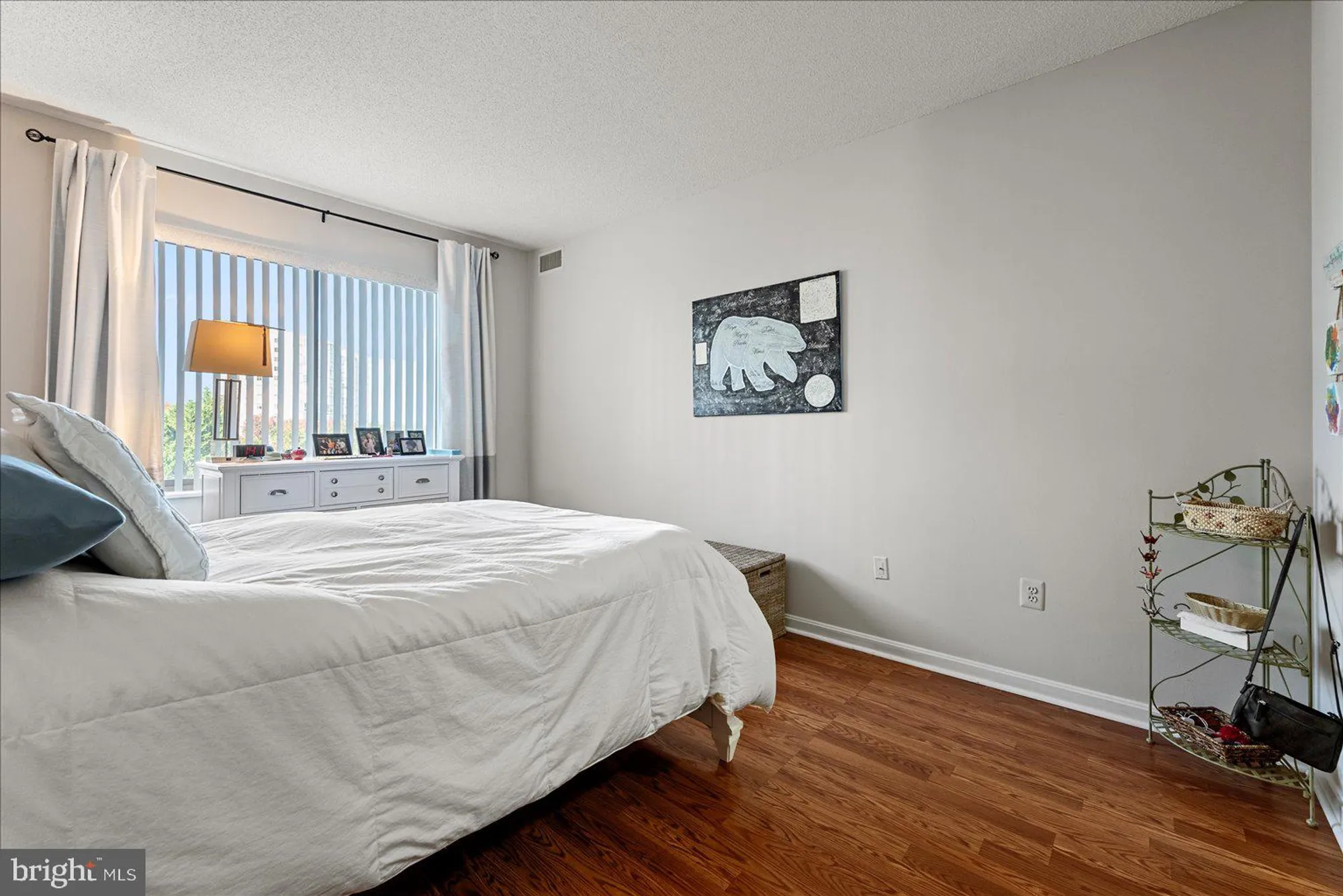 Property Slideshow image 17 of 44 | 19375 cypress ridge ter 207, Leesburg, VA, 20176