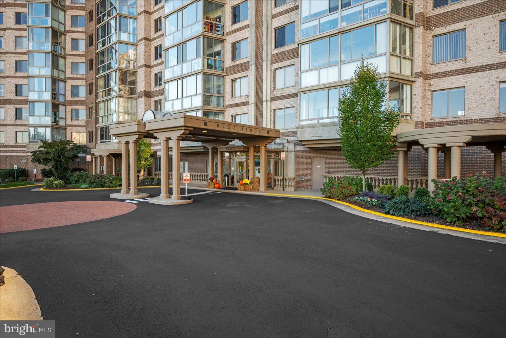 Property Slideshow image 30 of 44 | 19375 cypress ridge ter 207, Leesburg, VA, 20176