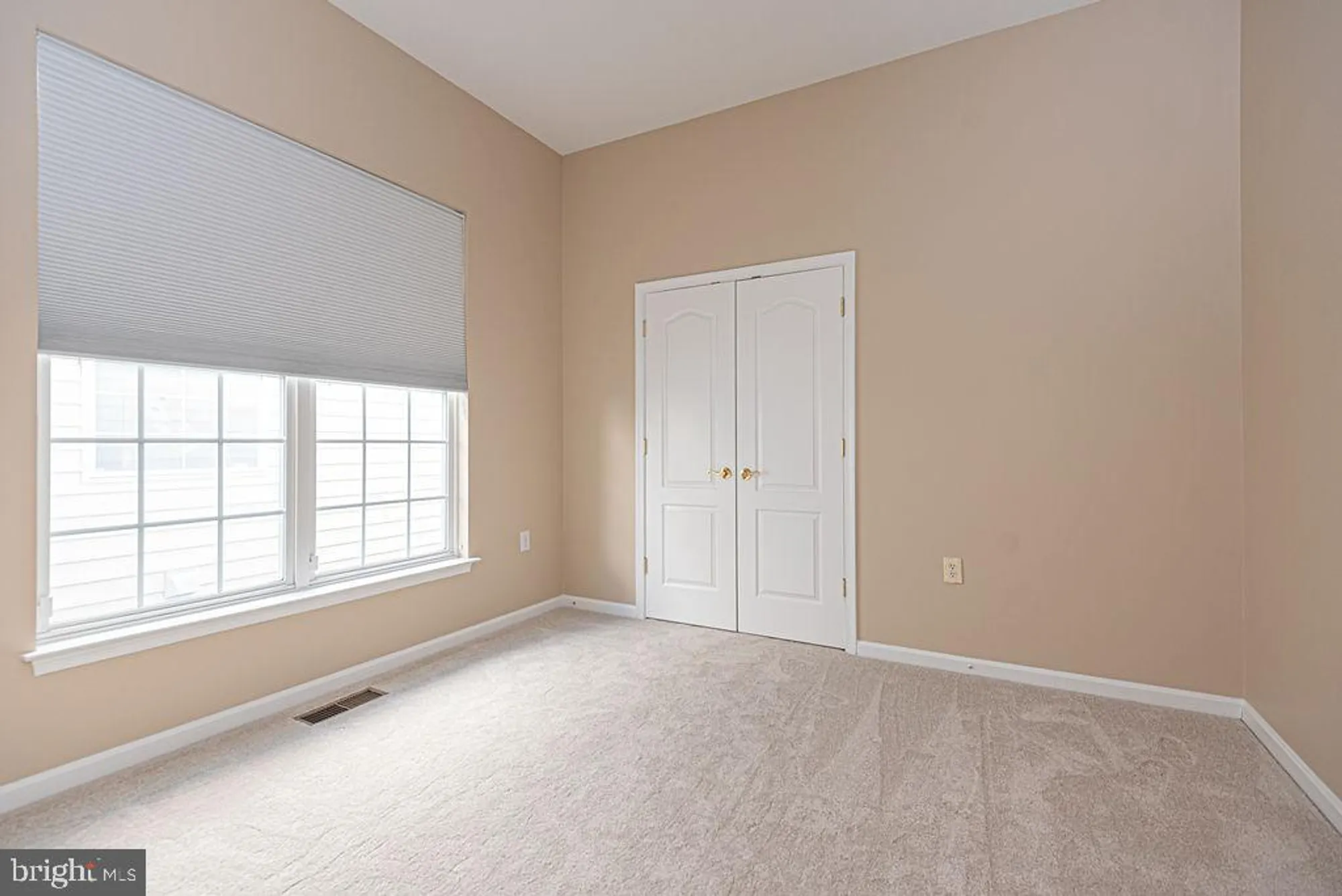 Property Slideshow image 35 of 73 | 8 long point ct, Ocean Pines, MD, 21811