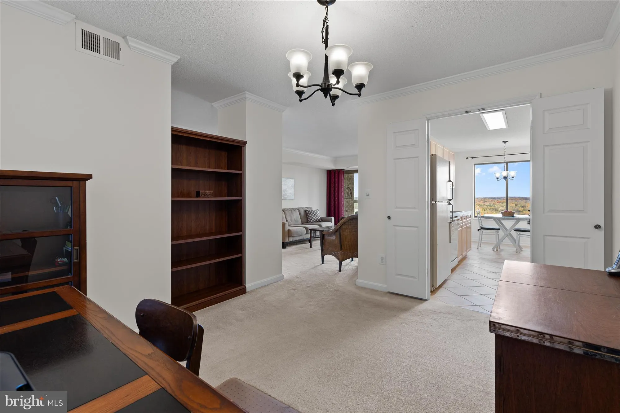 Property Slideshow image 16 of 80 | 19385 cypress ridge ter unit 907, Leesburg, VA, 20176