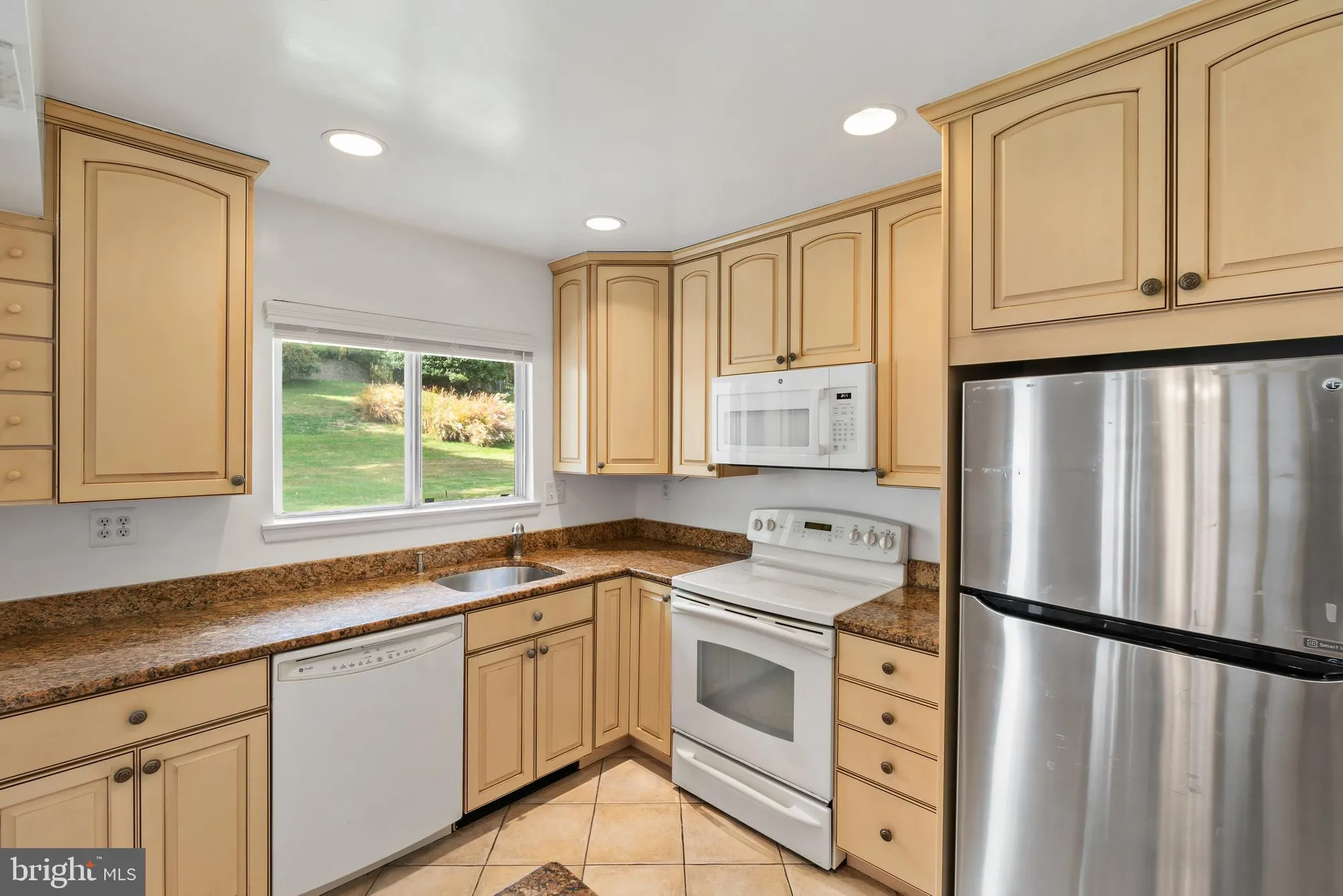 Property Slideshow image 9 of 23 | 3613 tarkington ln # 59-b, Silver Spring, MD, 20906
