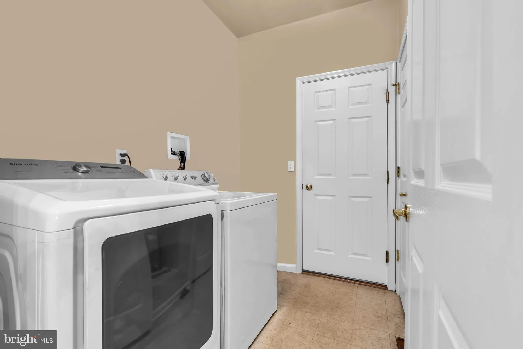 Property Slideshow image 44 of 50 | 57 hatteras way, Barnegat, NJ, 08005