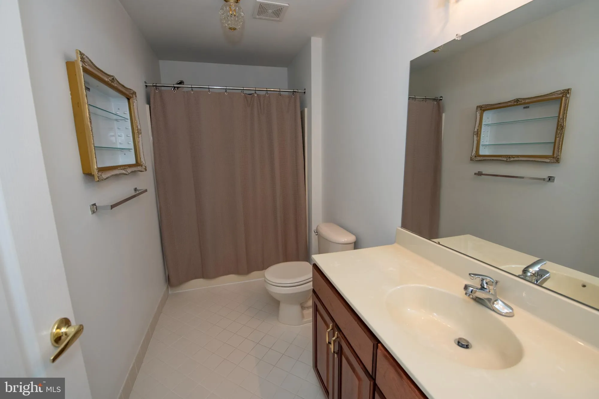 Property Slideshow image 74 of 101 | 625 n settlers cir, Warrington, PA, 18976