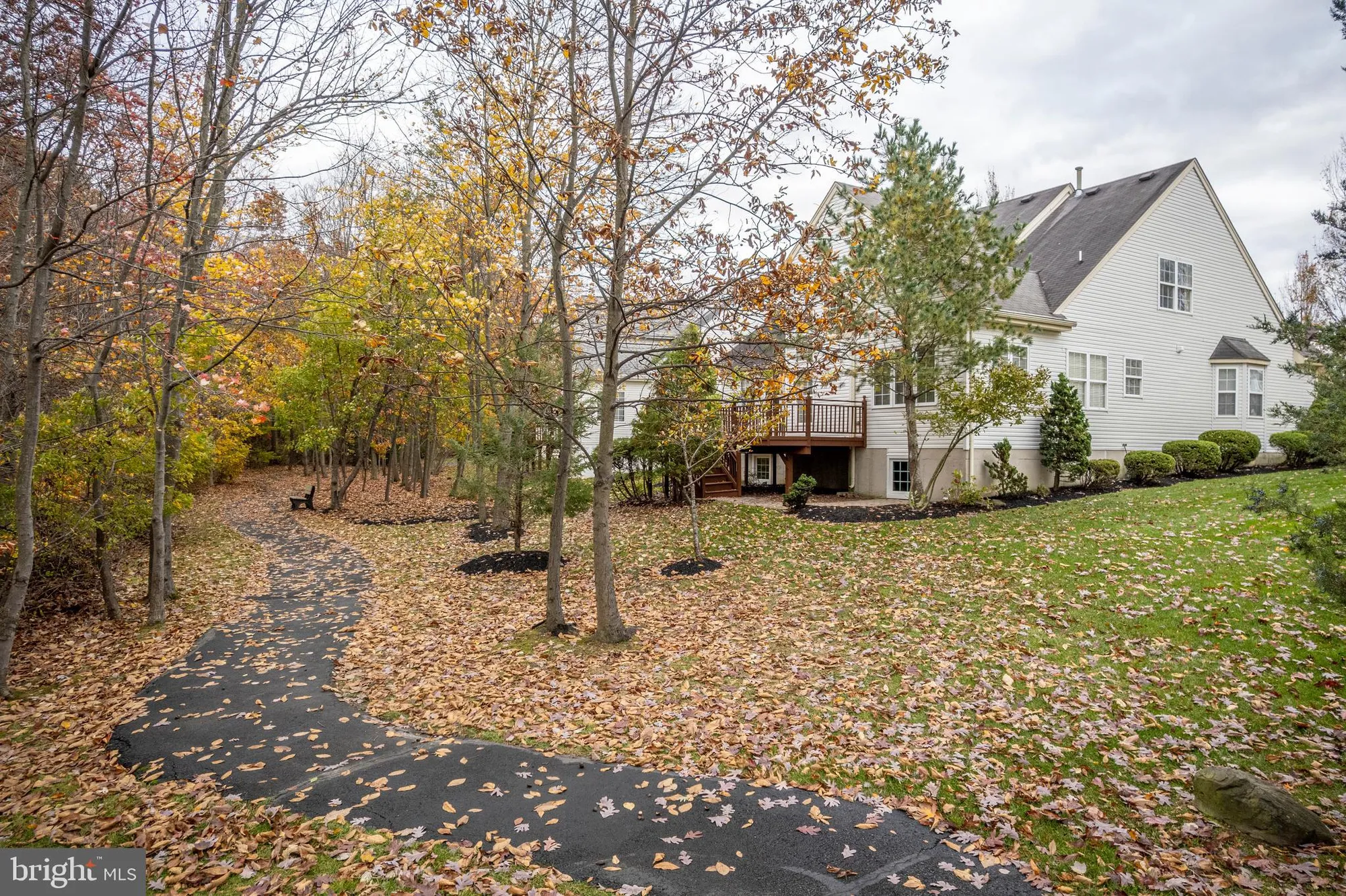 Property Slideshow image 10 of 101 | 625 n settlers cir, Warrington, PA, 18976