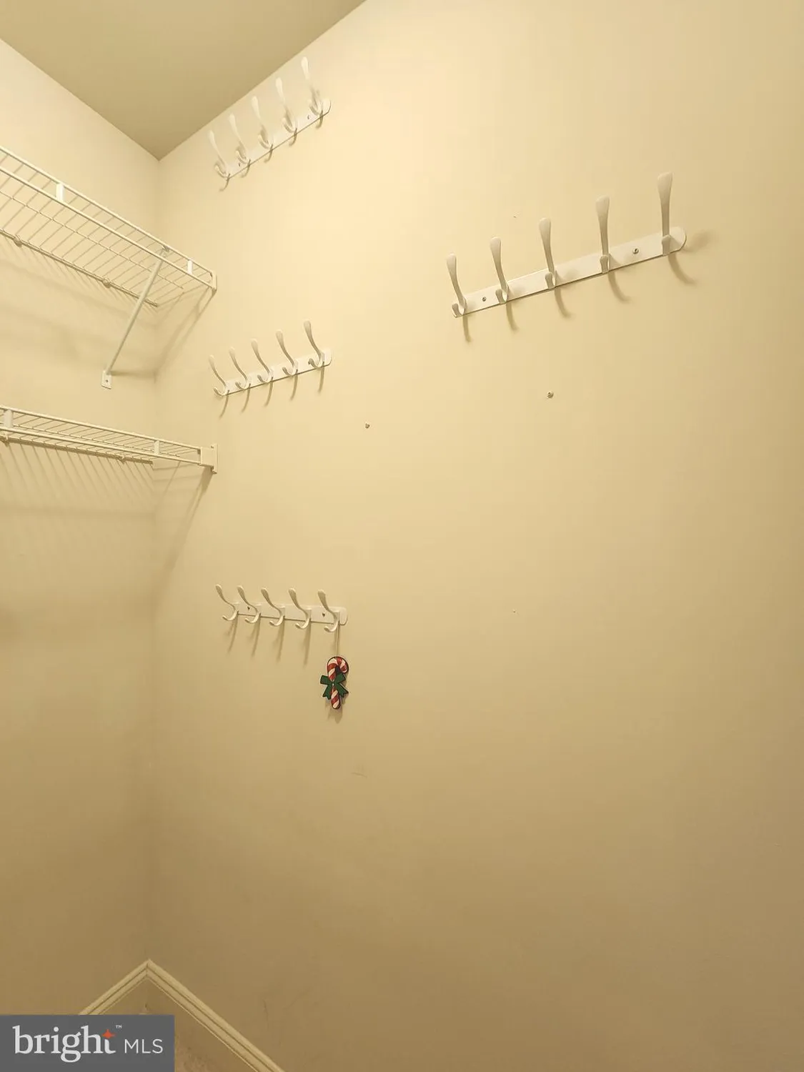 Property Slideshow image 22 of 35 | 3000 fountainview cir # 3411, Newark, DE, 19713