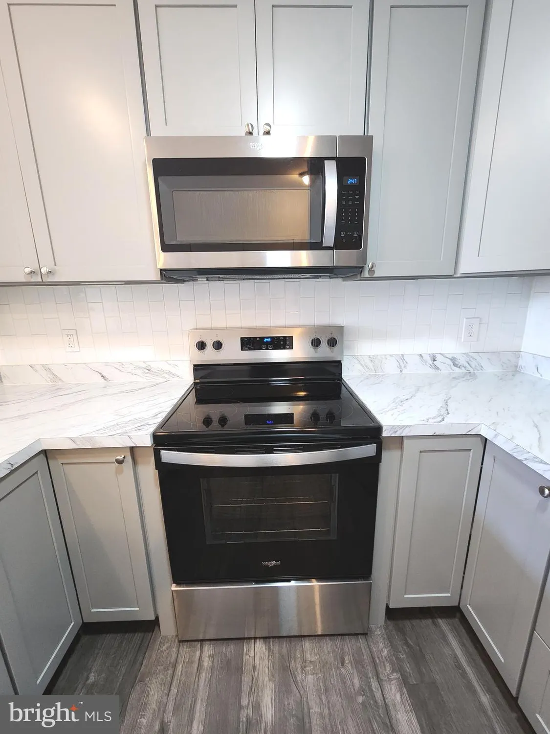 Property Slideshow image 16 of 35 | 3000 fountainview cir # 3411, Newark, DE, 19713