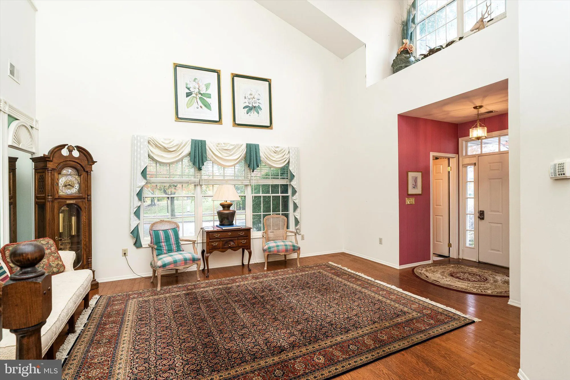 Property Slideshow image 4 of 25 | 213 homestead cir, Columbus, NJ, 08022