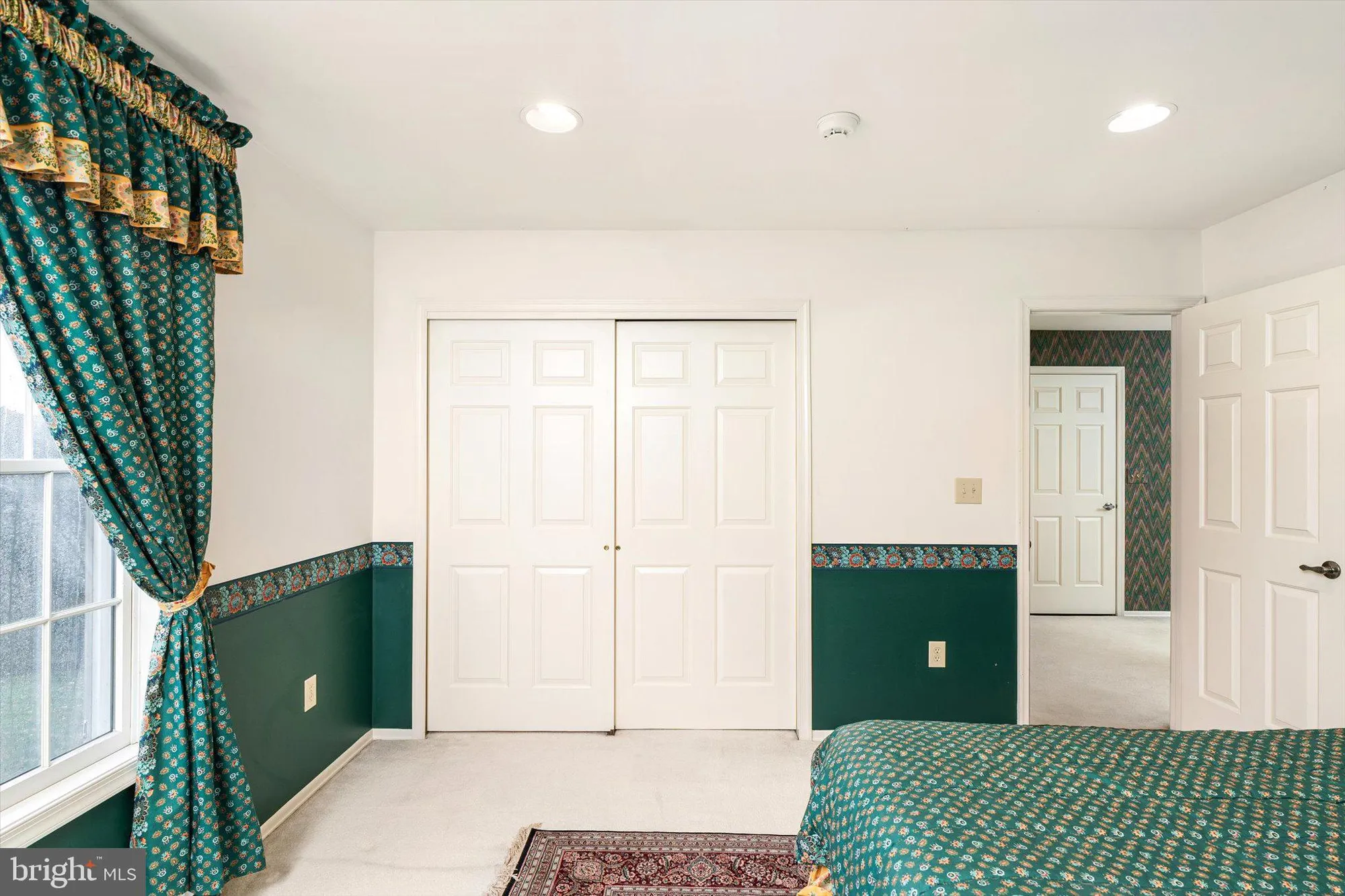 Property Slideshow image 24 of 25 | 213 homestead cir, Columbus, NJ, 08022