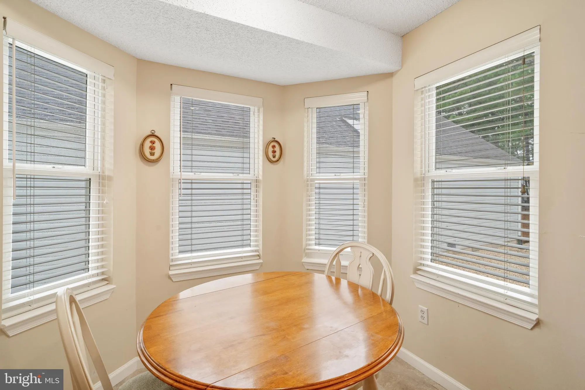 Property Slideshow image 13 of 26 | 96 deerfield dr, Manahawkin, NJ, 08050