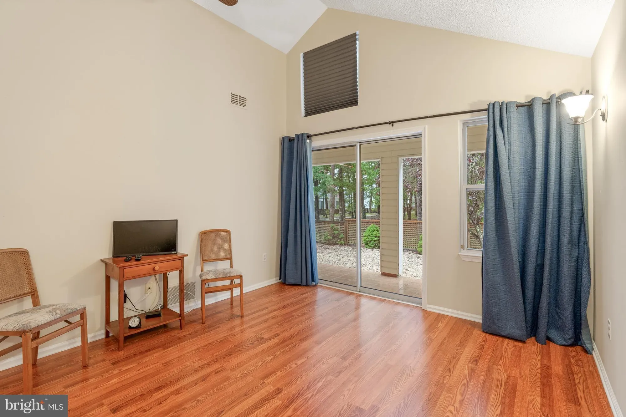 Property Slideshow image 16 of 26 | 96 deerfield dr, Manahawkin, NJ, 08050