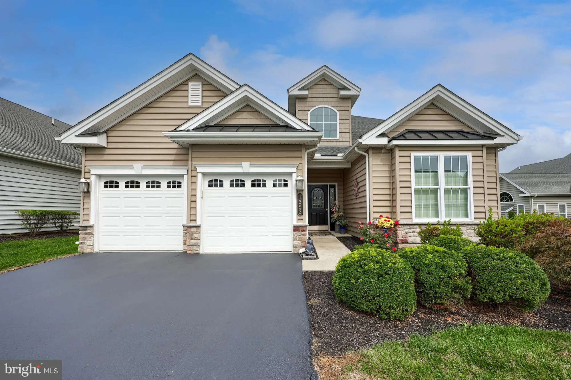 Property Slideshow image 1 of 48 | 1393 james way, Mount Joy, PA, 17552