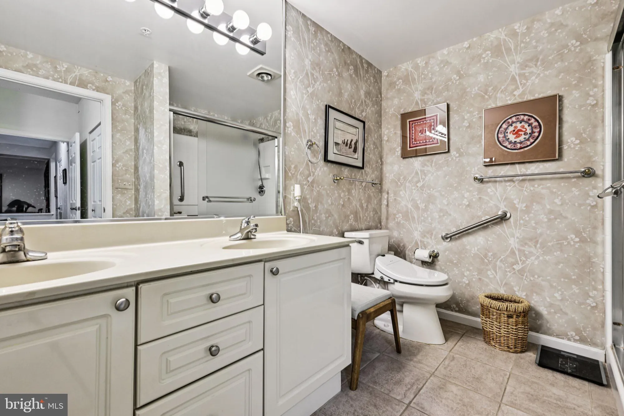 Property Slideshow image 26 of 33 | 19375 cypress ridge ter unit 708, Leesburg, VA, 20176
