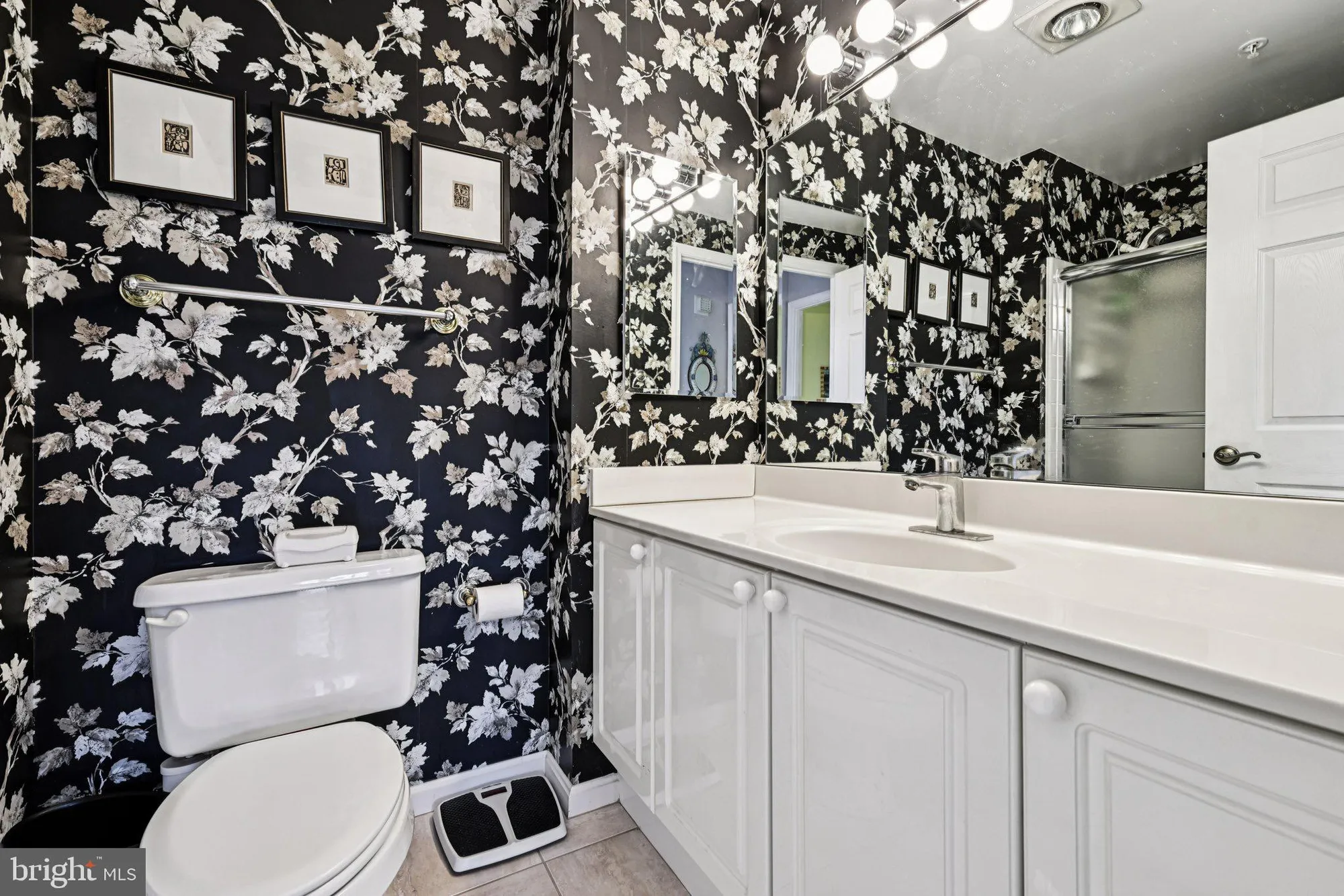 Property Slideshow image 31 of 33 | 19375 cypress ridge ter unit 708, Leesburg, VA, 20176