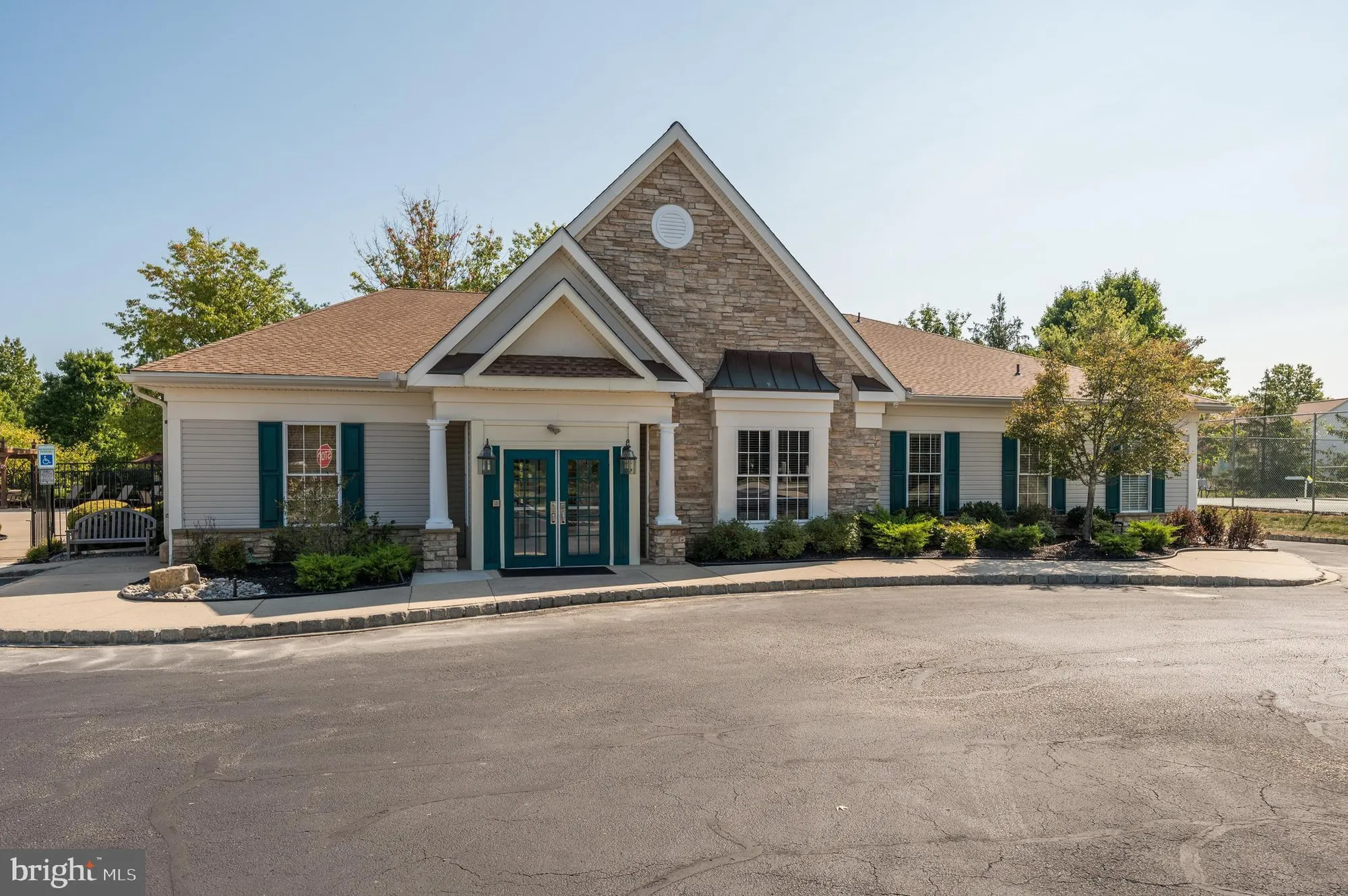 Property Slideshow image 22 of 41 | 8 jonquil pl, Marlton, NJ, 08053