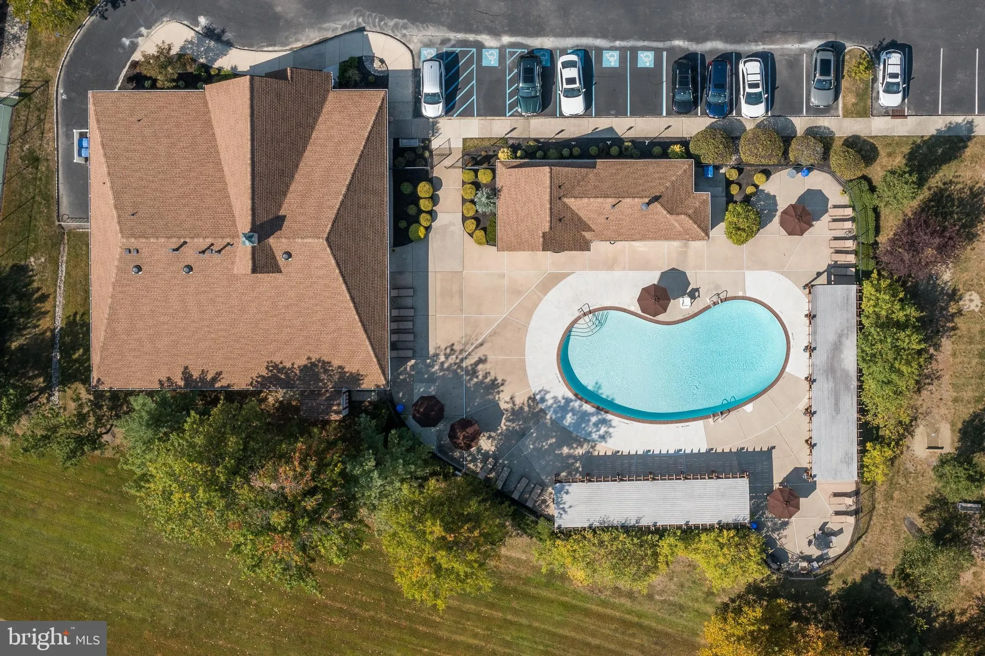 Property Slideshow image 36 of 41 | 8 jonquil pl, Marlton, NJ, 08053