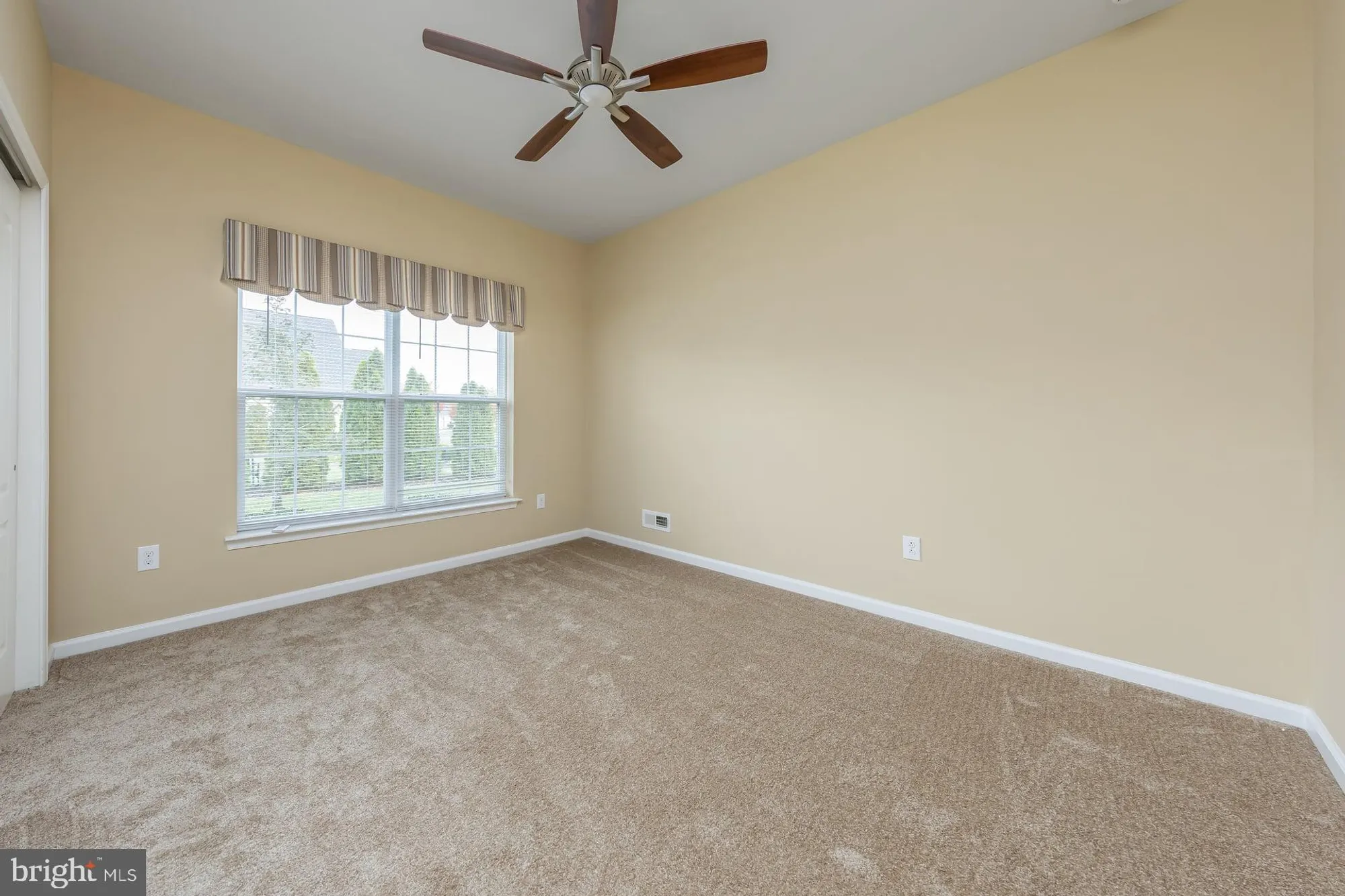 Property Slideshow image 15 of 20 | 317 sturgess ct, Glassboro, NJ, 08028