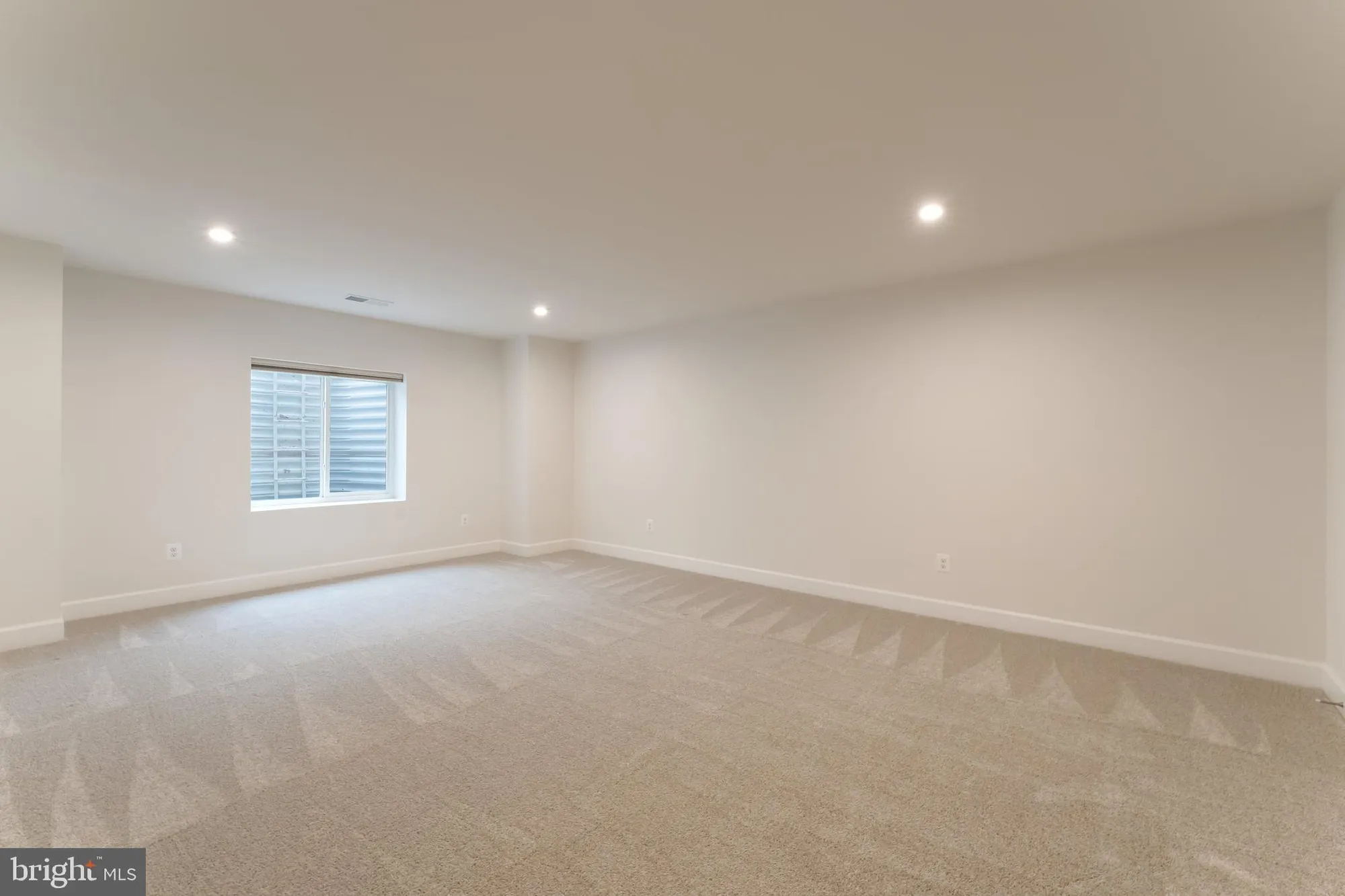 Property Slideshow image 40 of 71 | 43044 greeley sq, Ashburn, VA, 20148