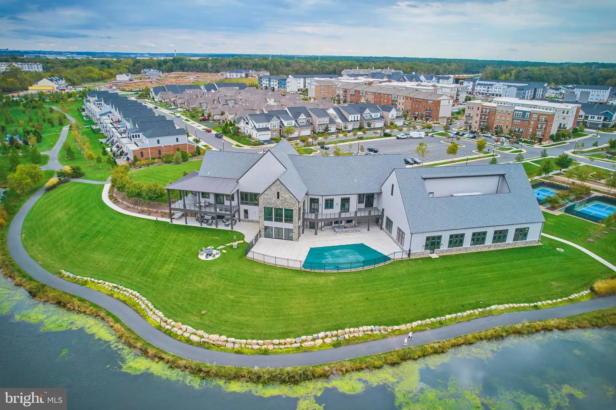 Property Slideshow image 51 of 71 | 43044 greeley sq, Ashburn, VA, 20148