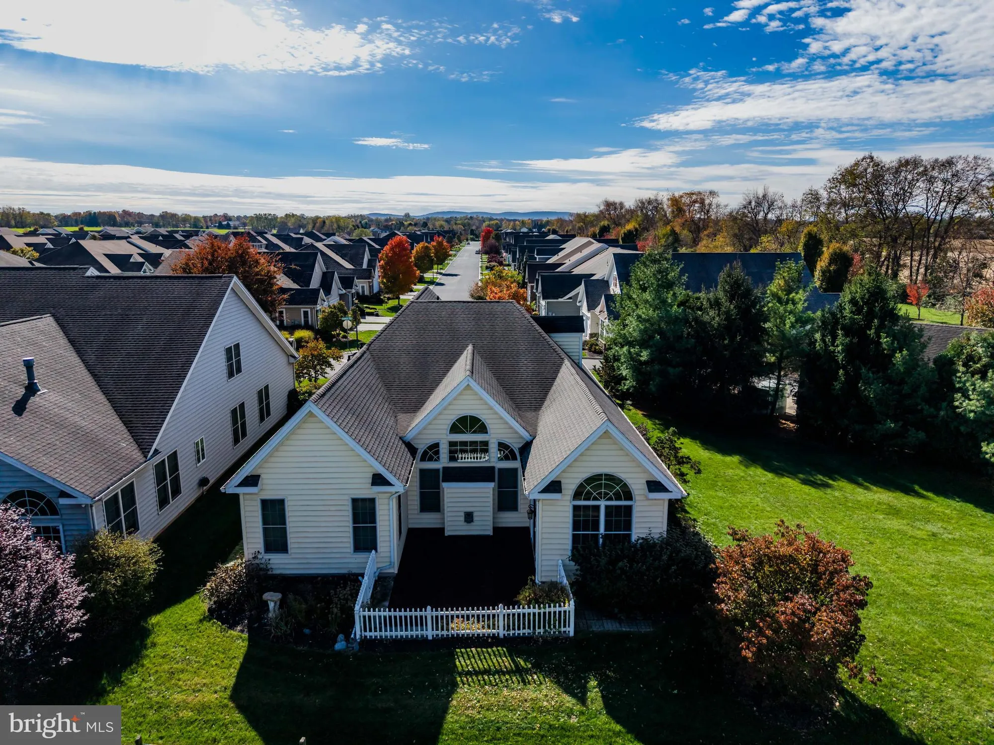 Property Slideshow image 6 of 20 | 265 founders way, Mechanicsburg, PA, 17050