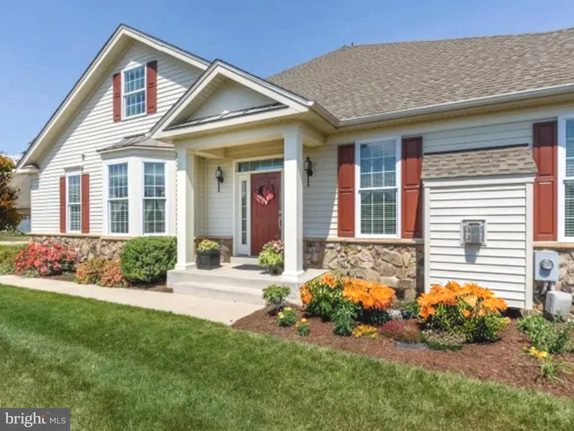Property Slideshow image 4 of 39 | 44557 granite run ter, Ashburn, VA, 20147