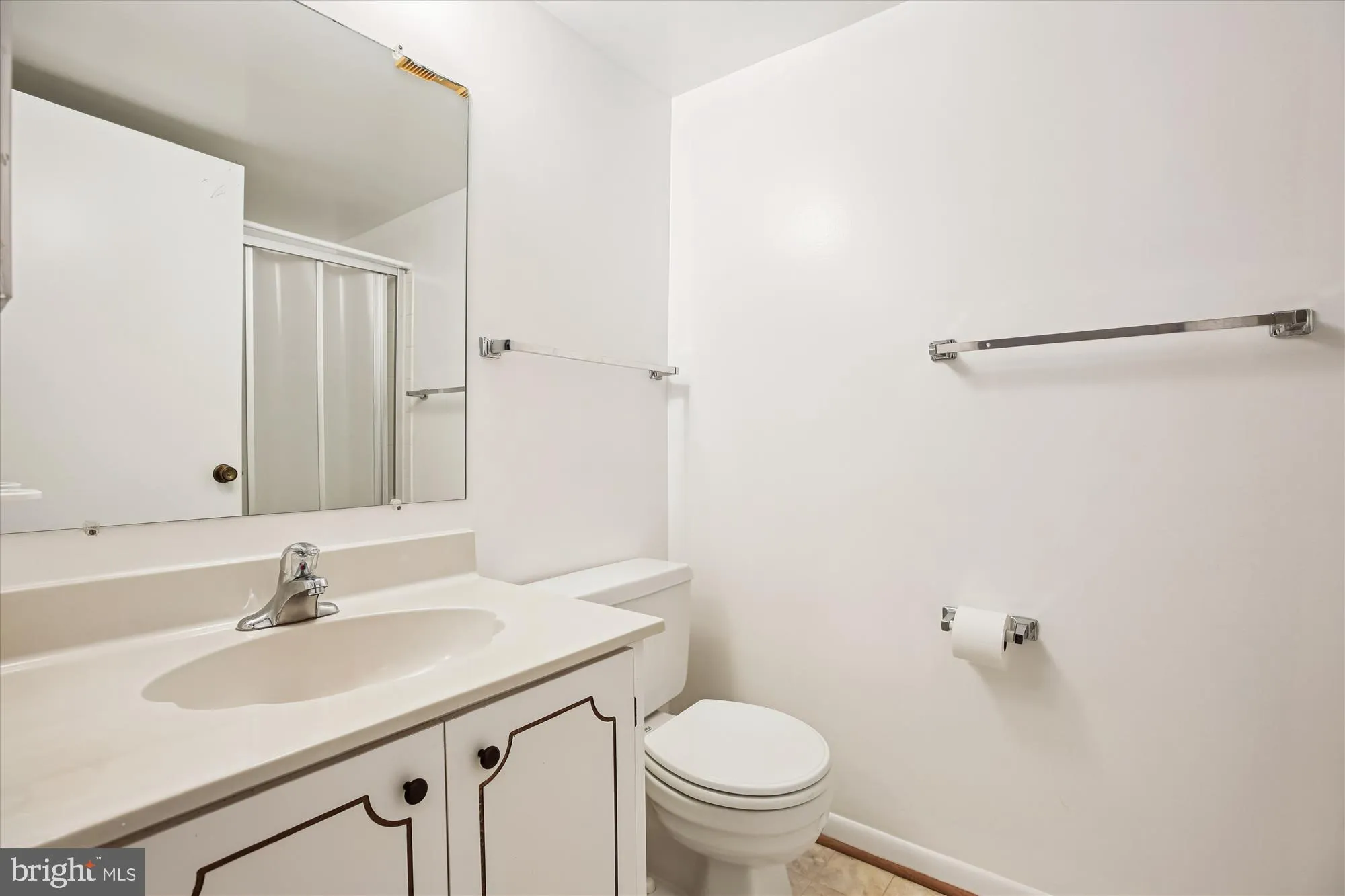 Property Slideshow image 20 of 35 | 15201 elkridge way 93-2j, Silver Spring, MD, 20906