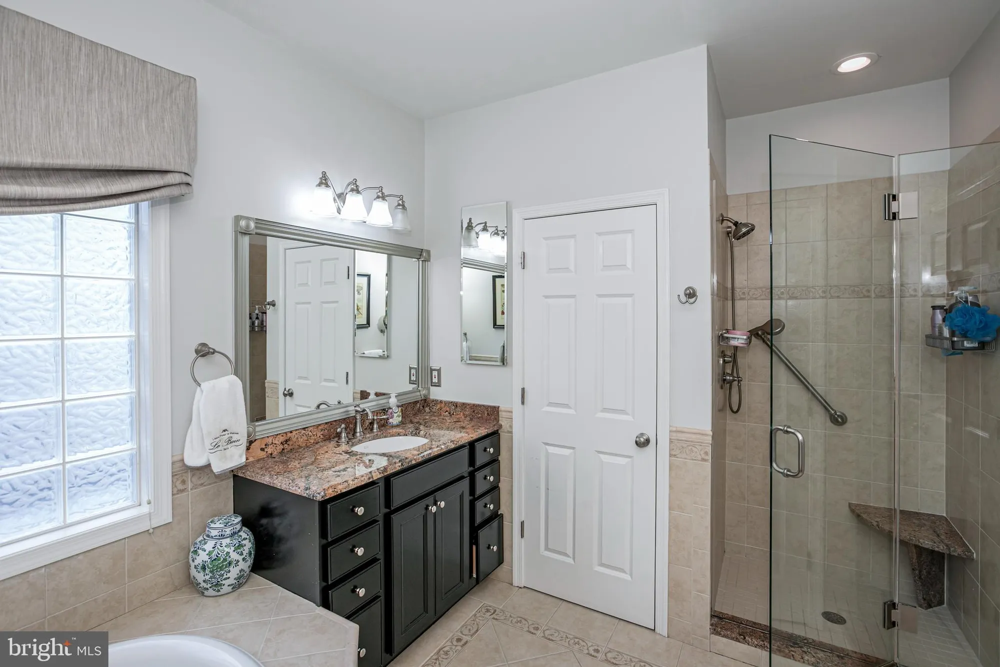 Property Slideshow image 23 of 42 | 6 otter creek rd, Skillman, NJ, 08558