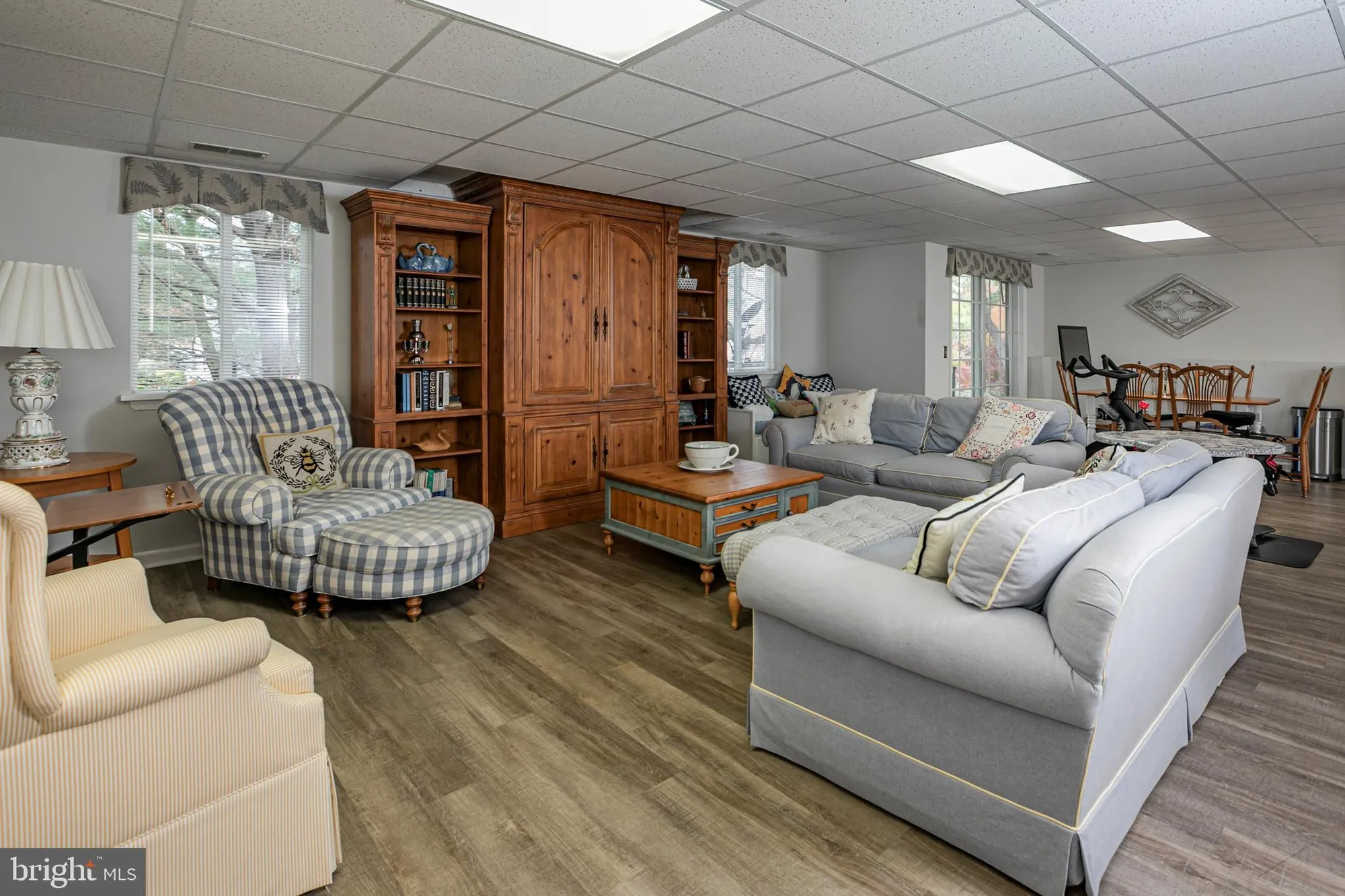 Property Slideshow image 31 of 42 | 6 otter creek rd, Skillman, NJ, 08558