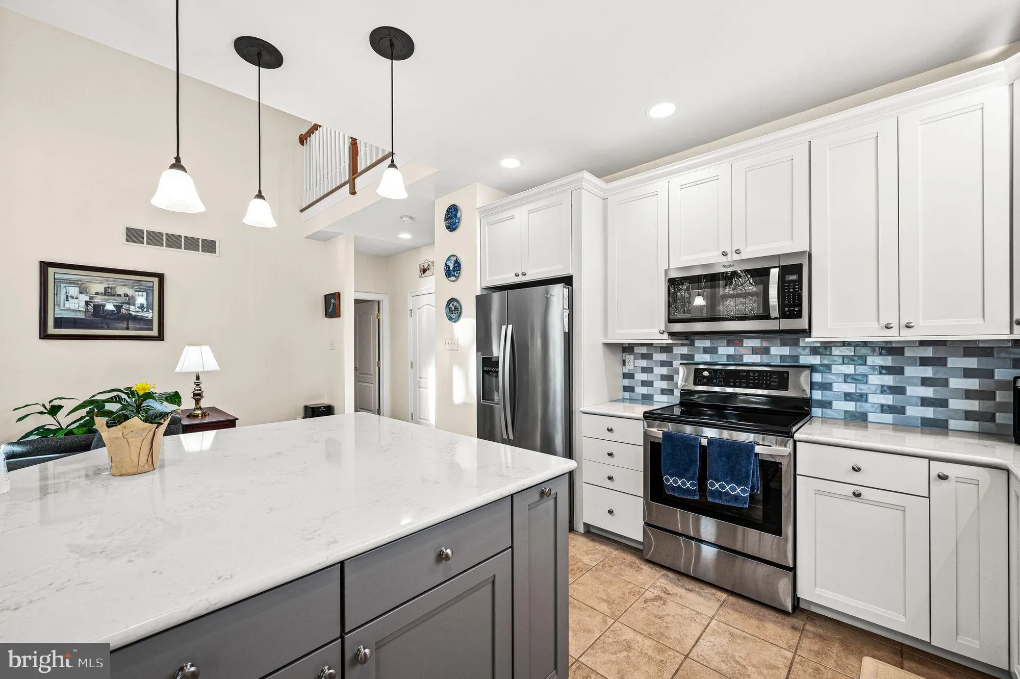 Property Slideshow image 12 of 49 | 524 hodgson cir, West Grove, PA, 19390