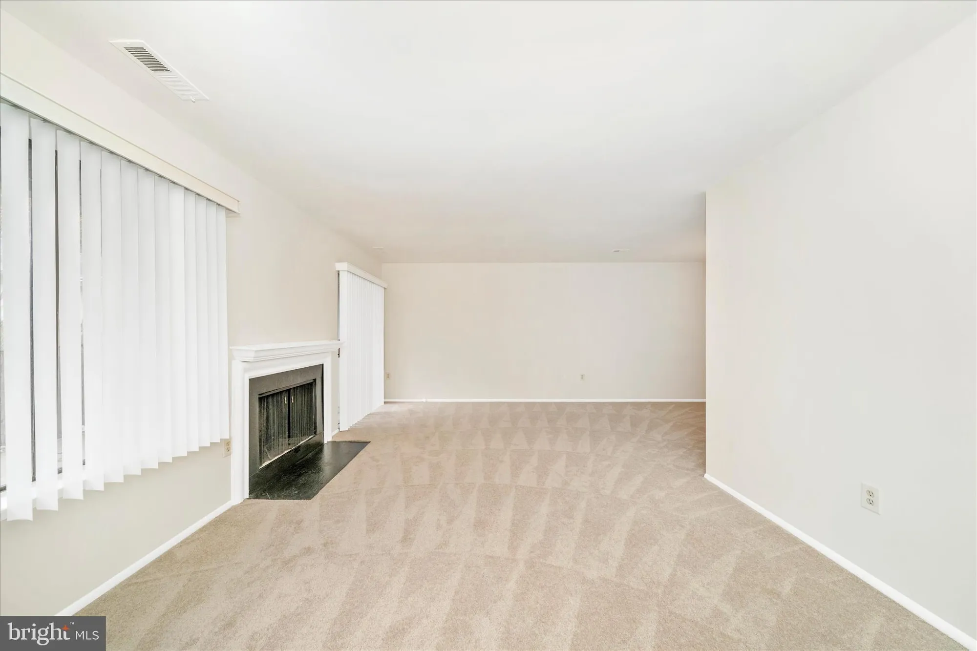 Property Slideshow image 8 of 78 | 3101 farnborough ct # 257b, Silver Spring, MD, 20906