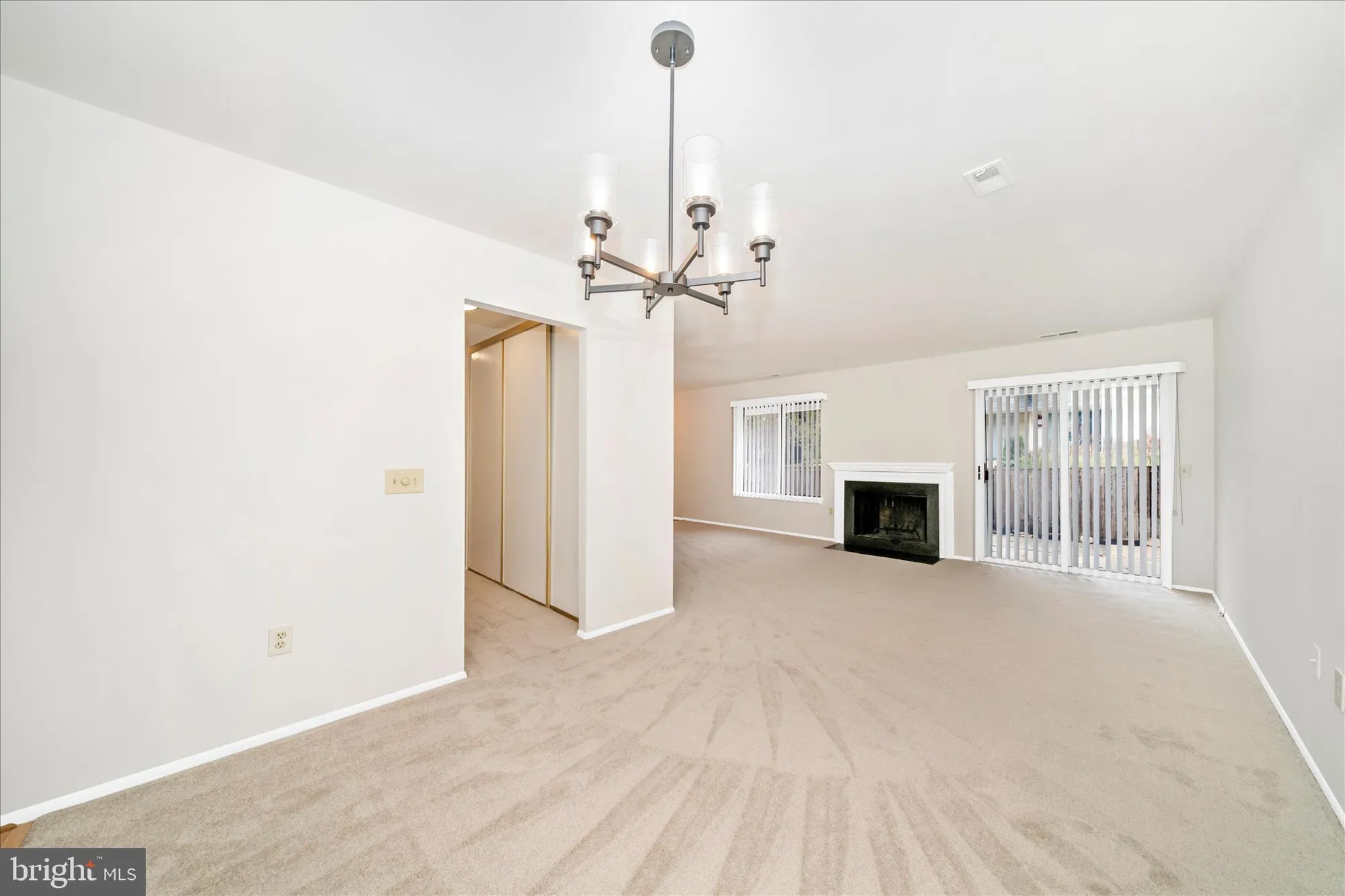 Property Slideshow image 13 of 78 | 3101 farnborough ct # 257b, Silver Spring, MD, 20906