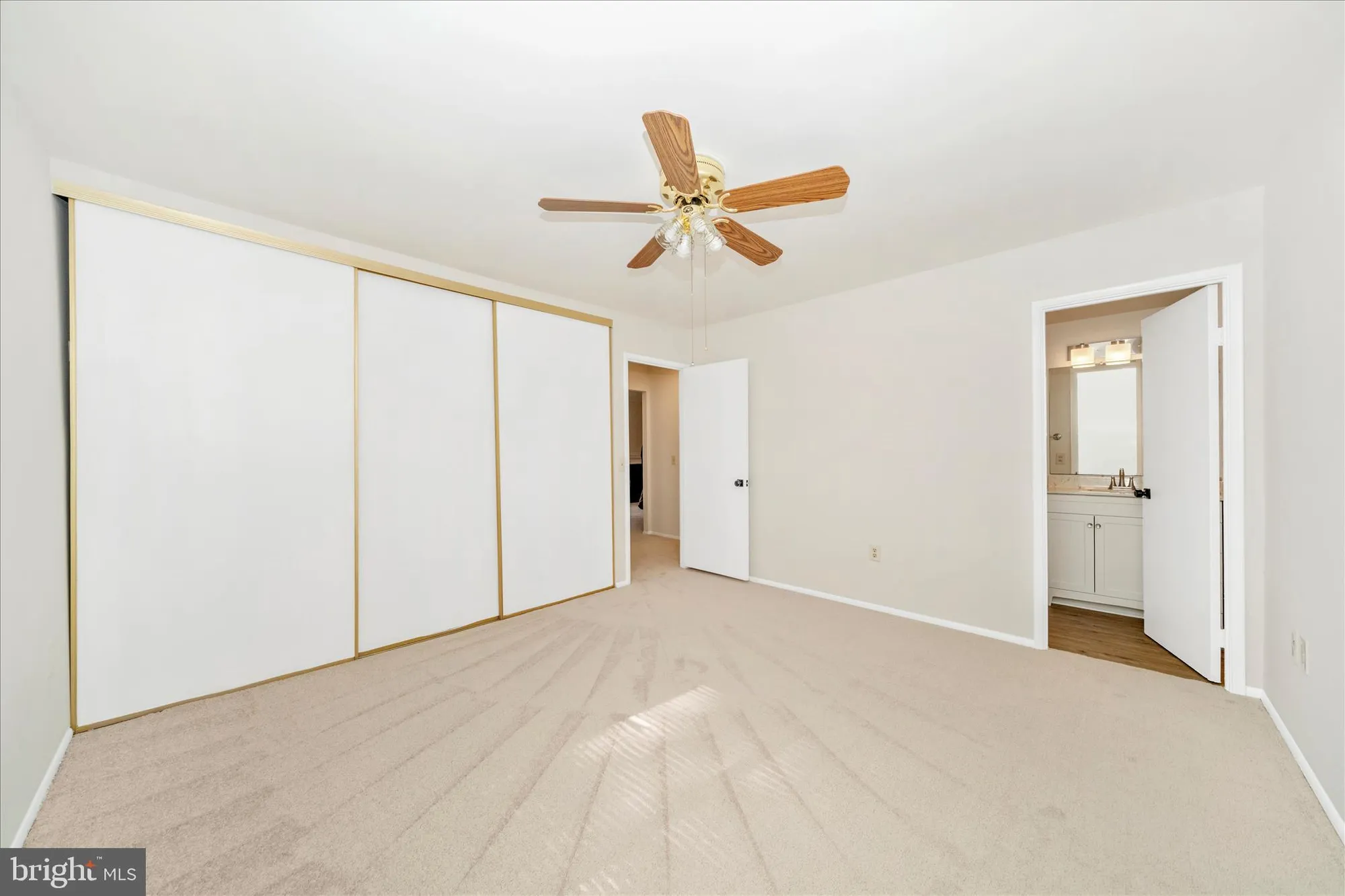 Property Slideshow image 24 of 78 | 3101 farnborough ct # 257b, Silver Spring, MD, 20906