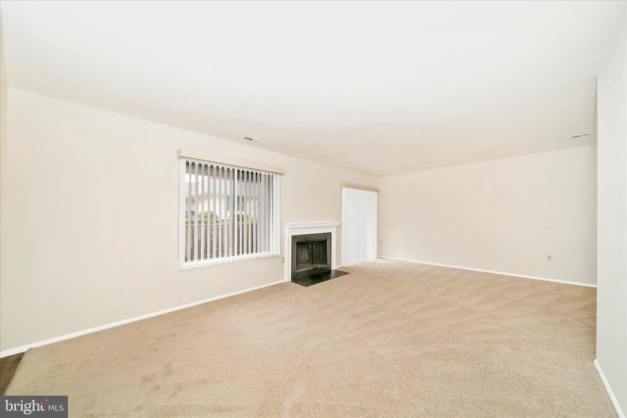 Property Slideshow image 7 of 78 | 3101 farnborough ct # 257b, Silver Spring, MD, 20906