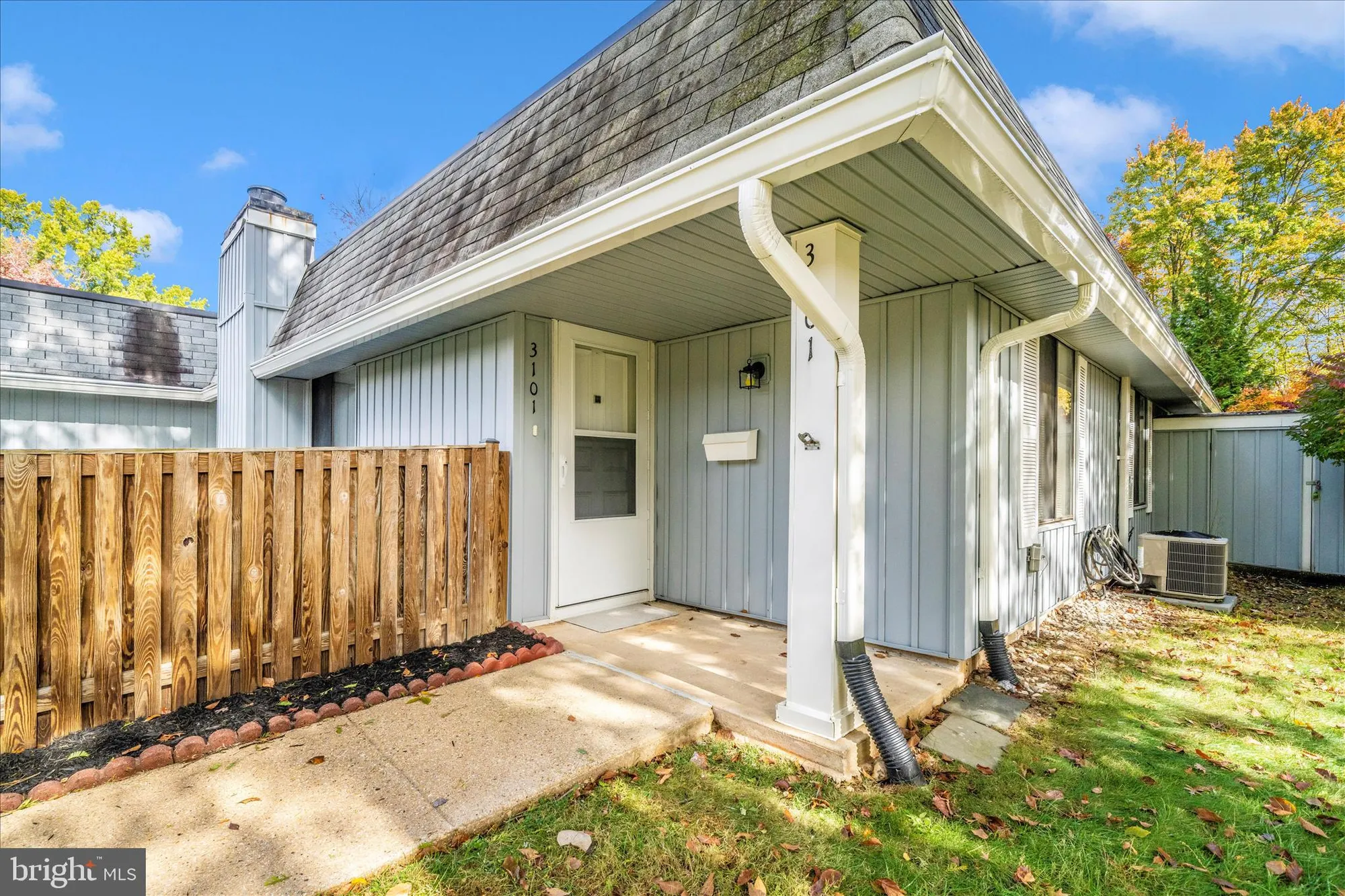 Property Slideshow image 2 of 78 | 3101 farnborough ct # 257b, Silver Spring, MD, 20906