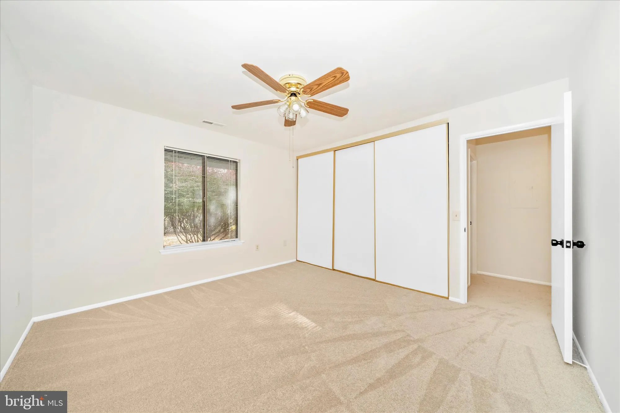 Property Slideshow image 23 of 78 | 3101 farnborough ct # 257b, Silver Spring, MD, 20906