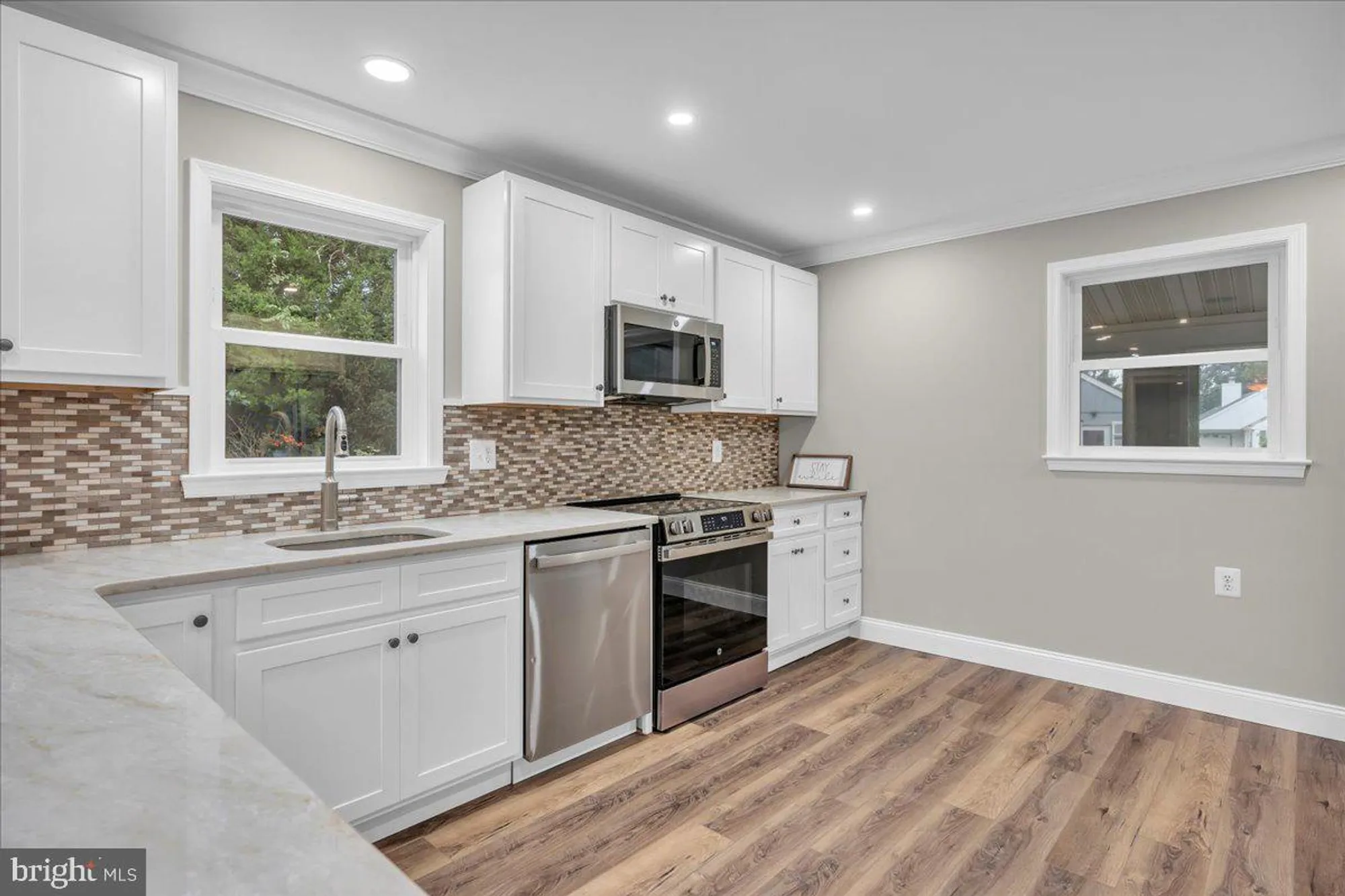 Property Slideshow image 2 of 24 | 39 chelsea pl, Southampton, NJ, 08088